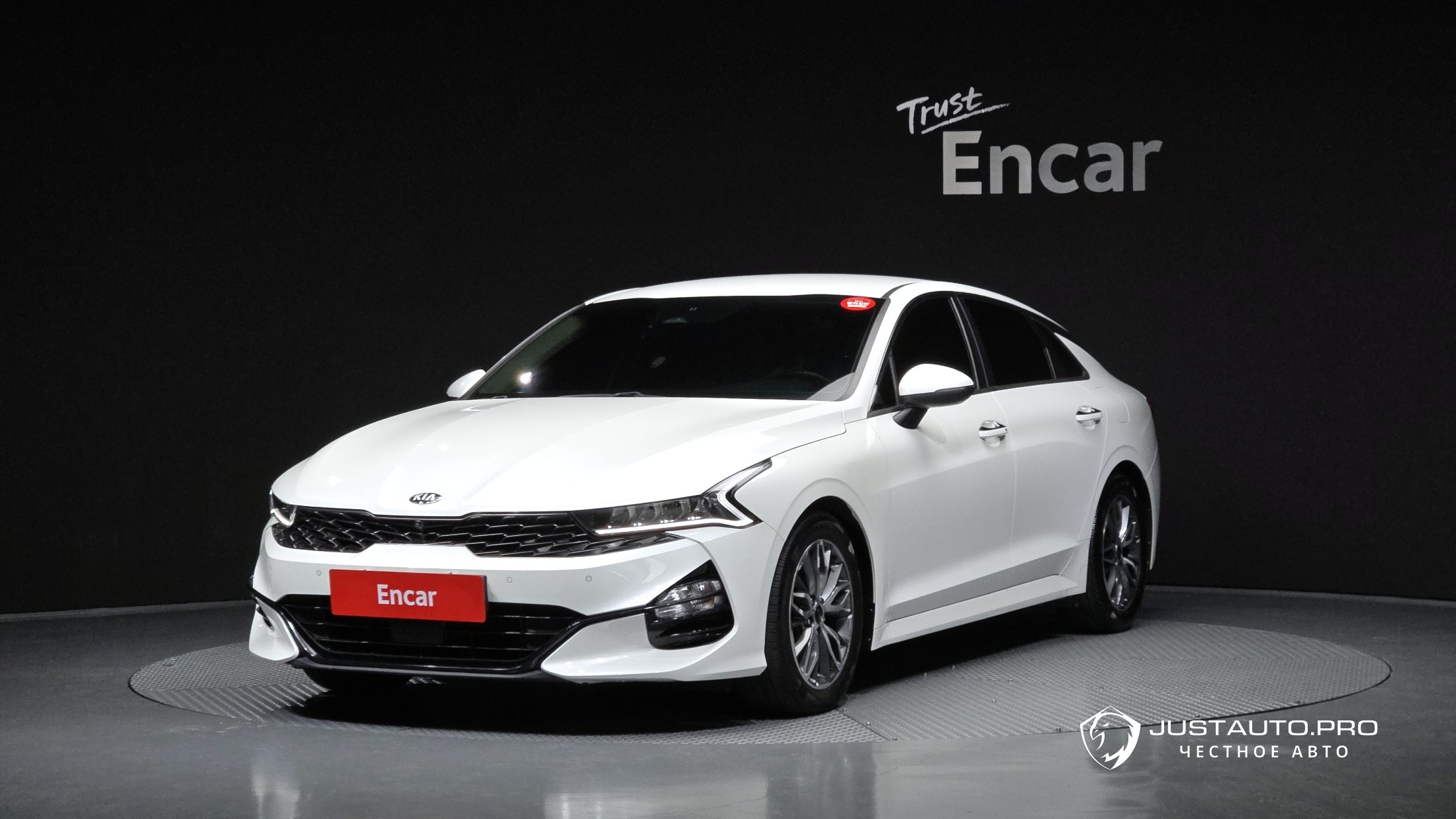 Автомобиль Kia K5