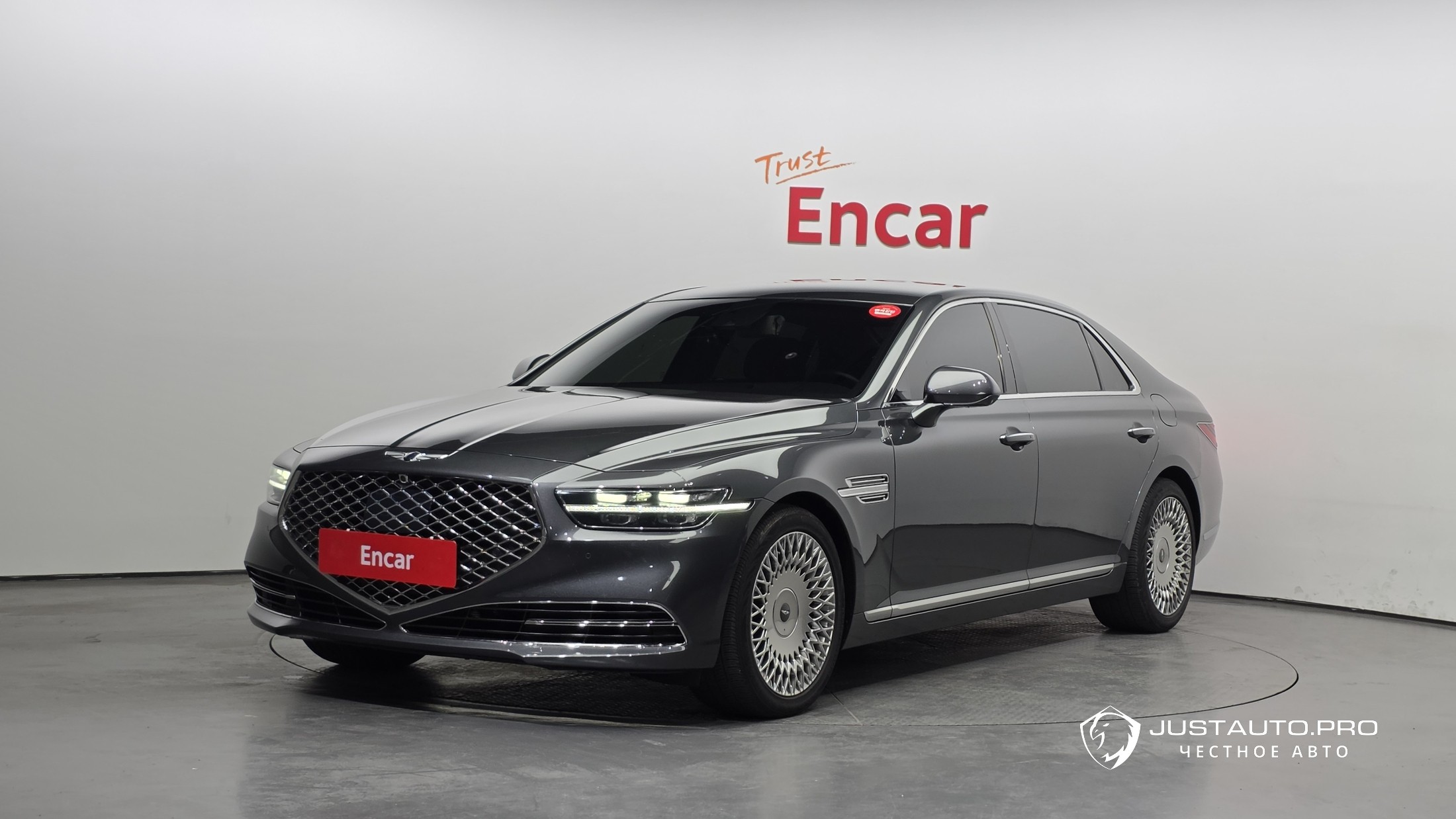 Автомобиль Genesis G90