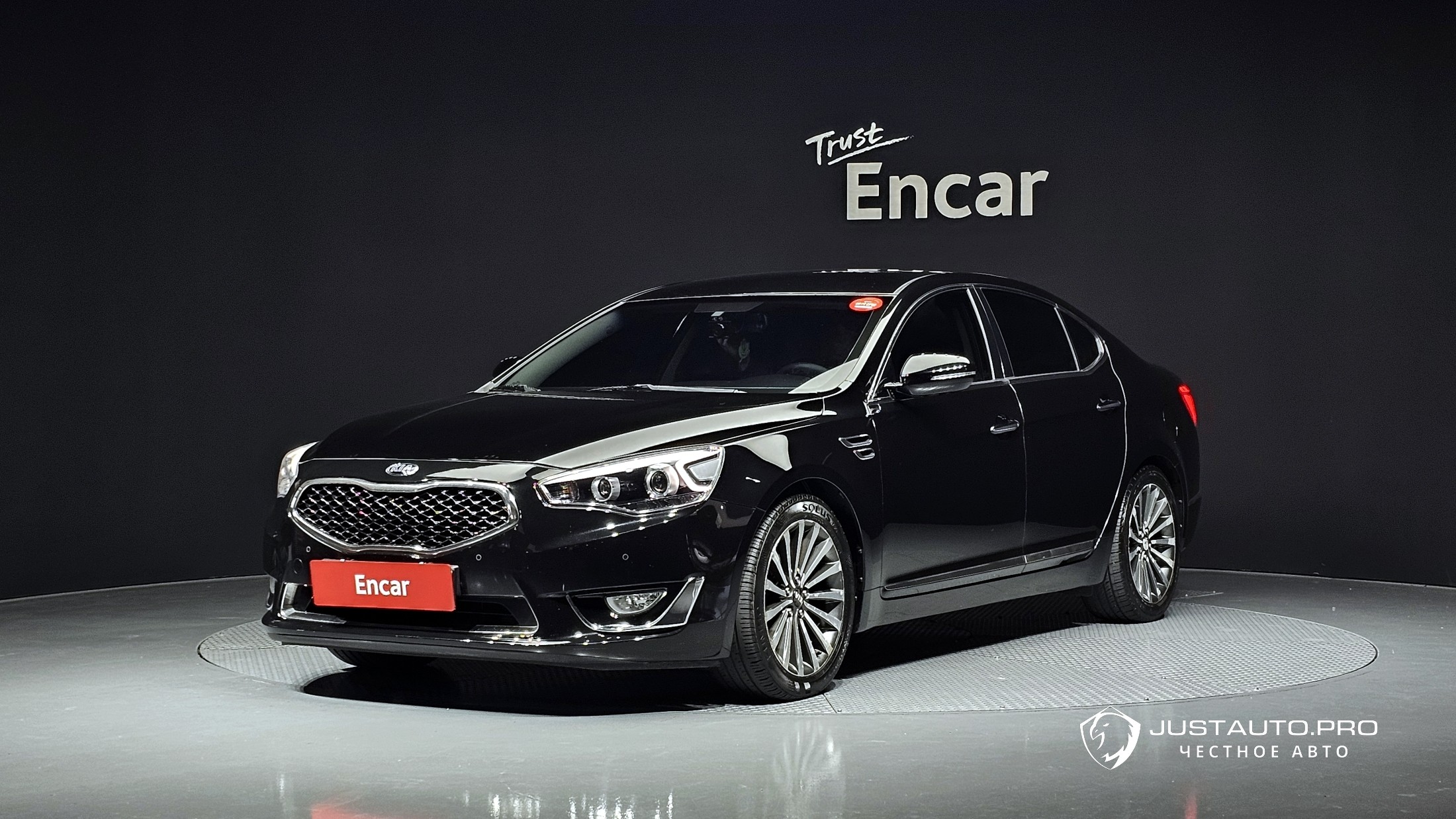 Автомобиль Kia K7