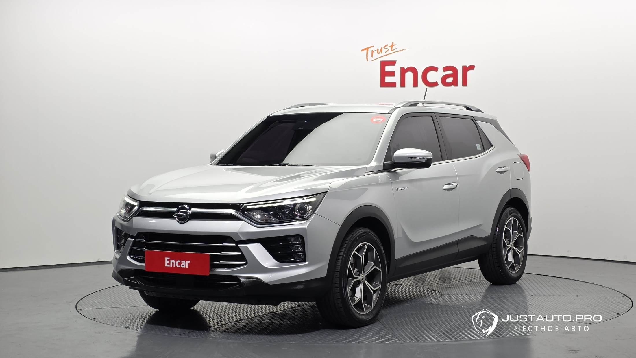 Автомобиль KG_Mobility_Ssangyong KORANDO
