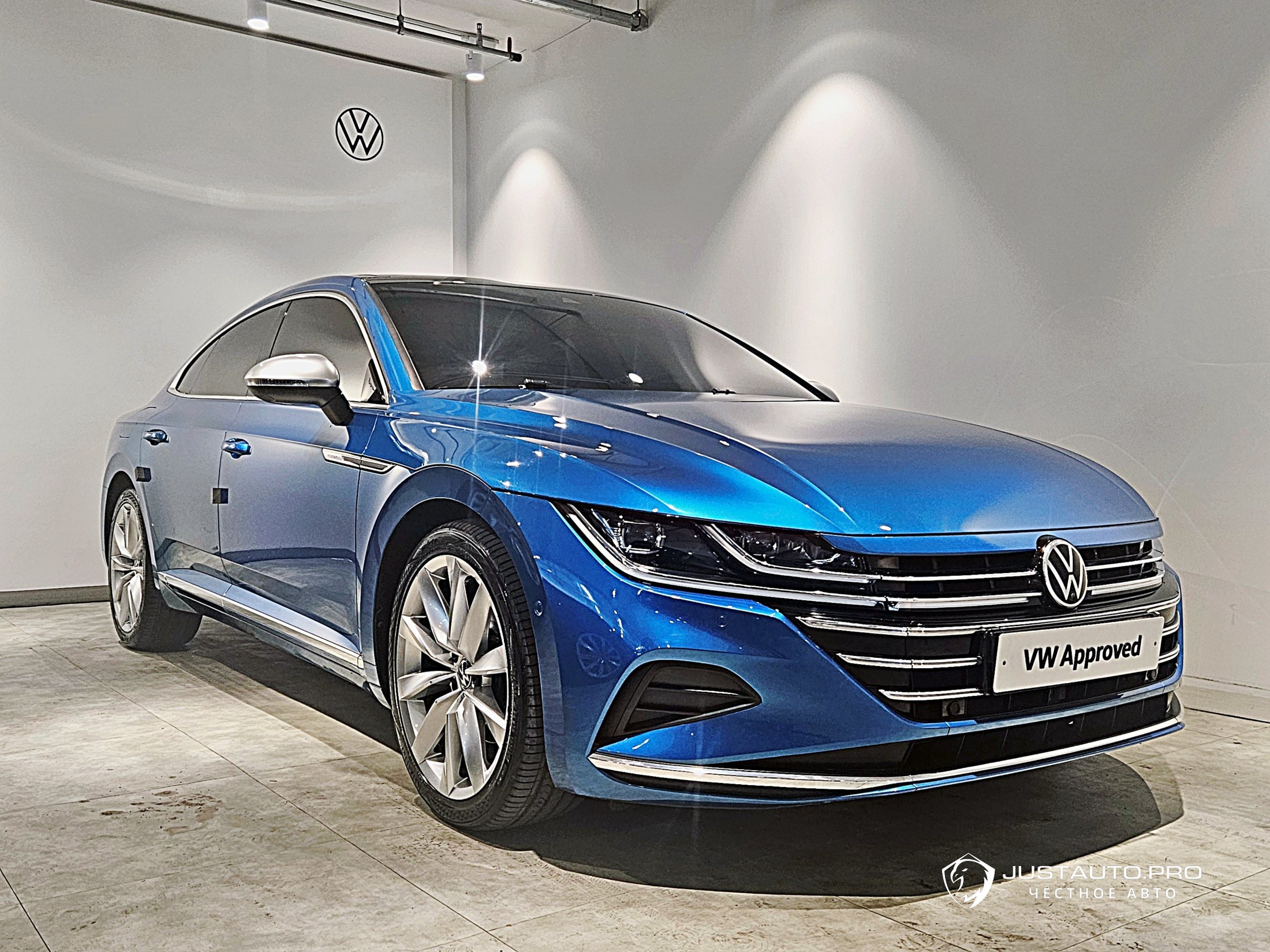 Автомобиль Volkswagen Arteon