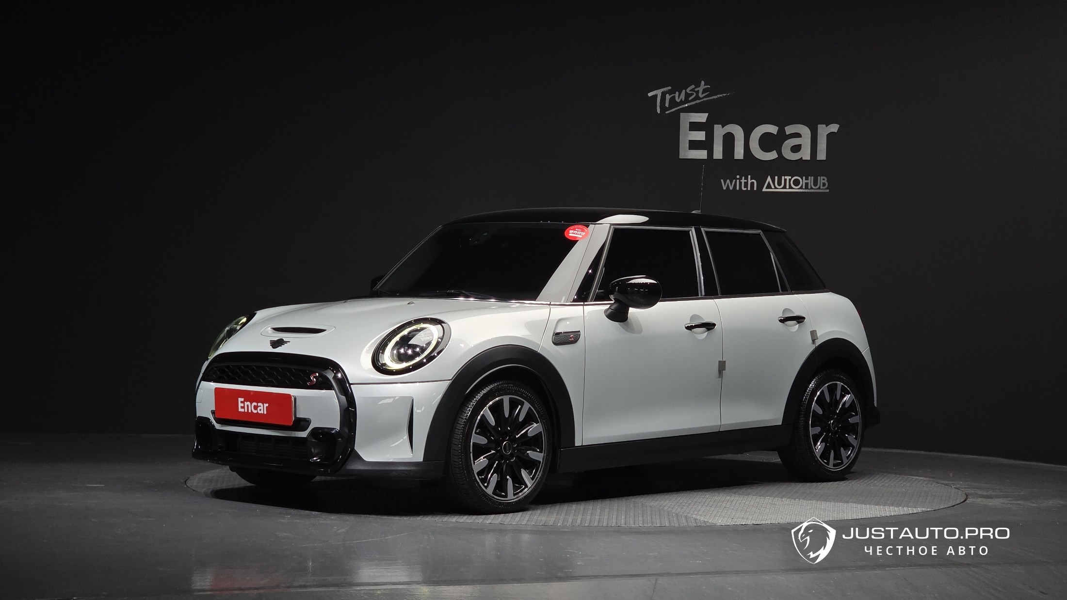 Автомобиль Mini Cooper