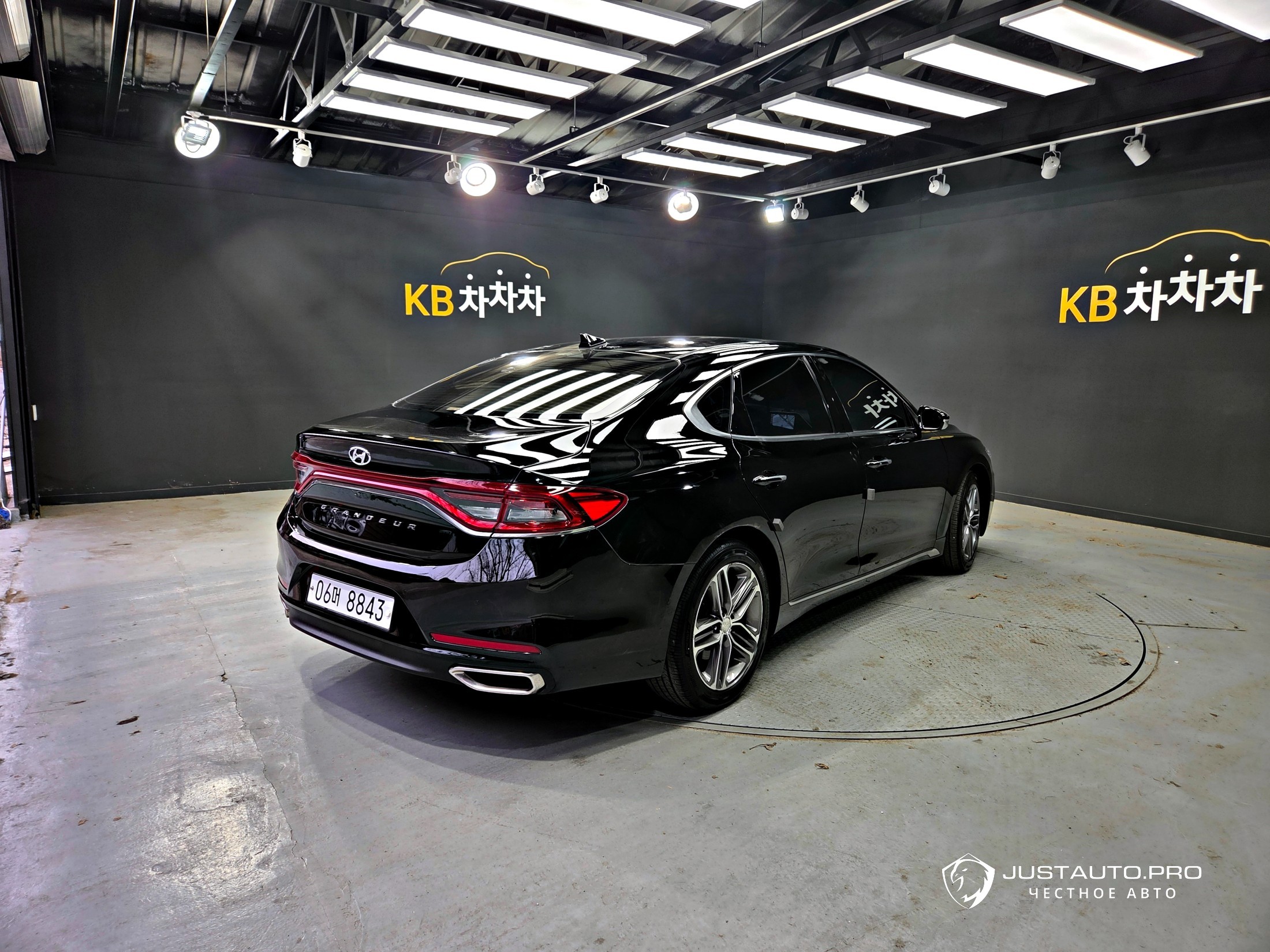 Автомобиль Hyundai Grandeur