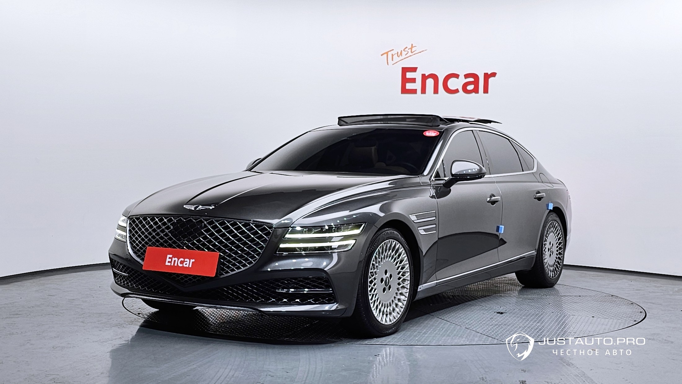 Автомобиль Genesis G80