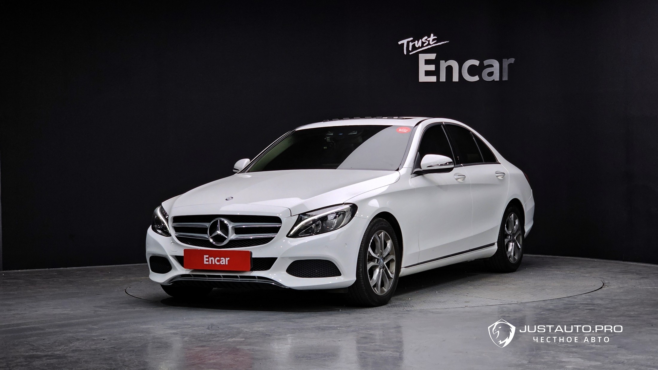 Автомобиль Mercedes-Benz C-Class