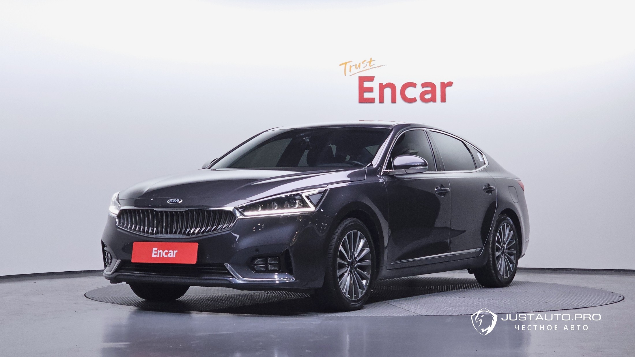 Автомобиль Kia K7