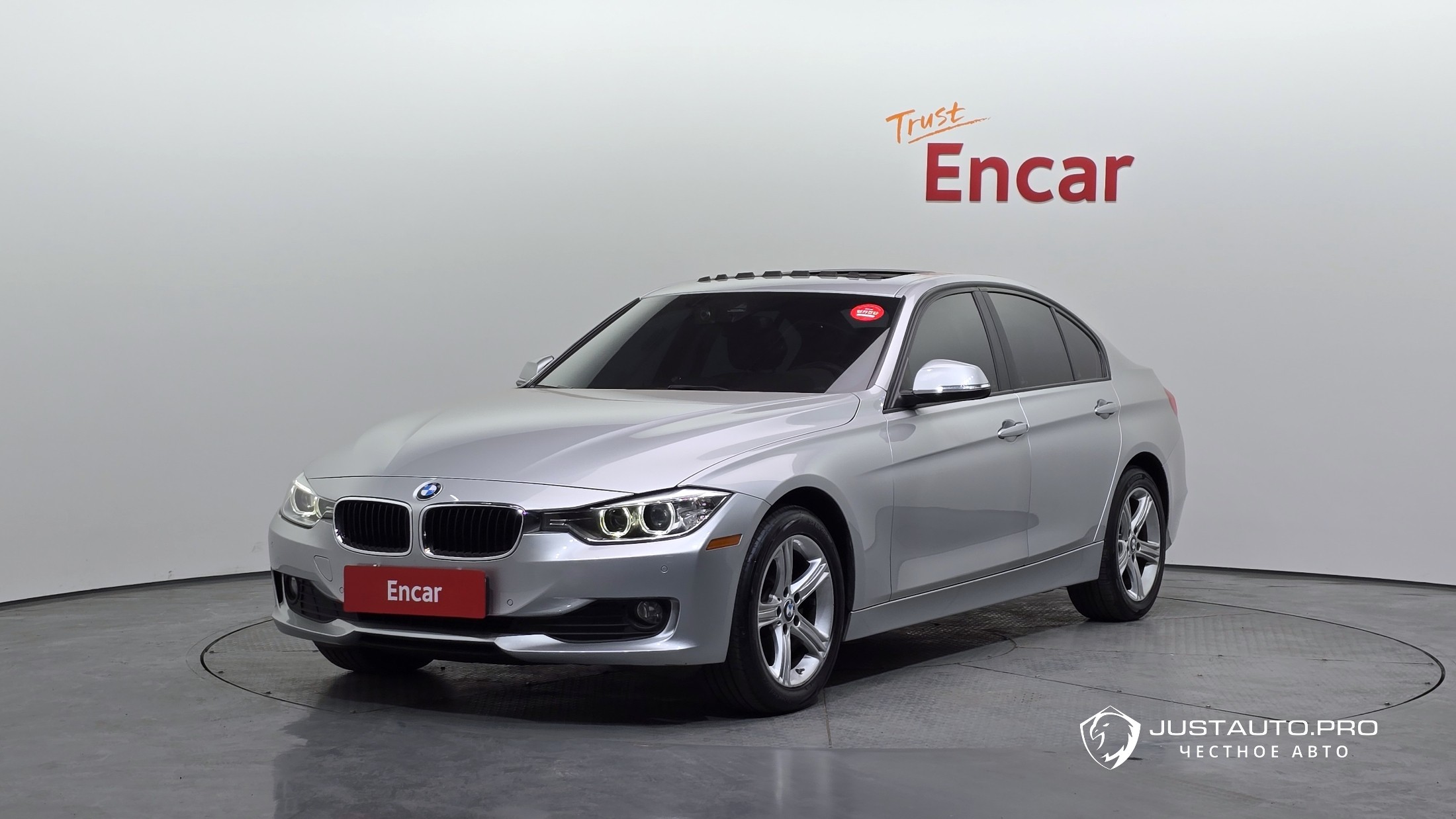 Автомобиль BMW 3-Series