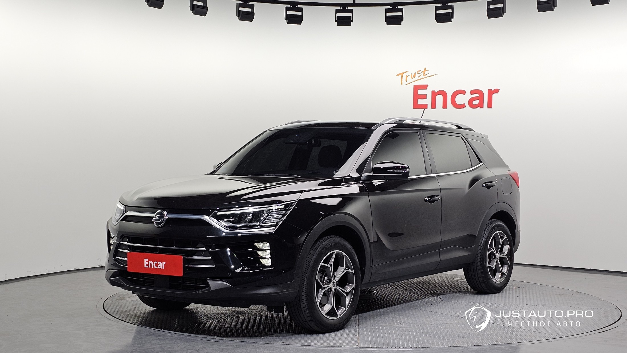 Автомобиль KG_Mobility_Ssangyong KORANDO