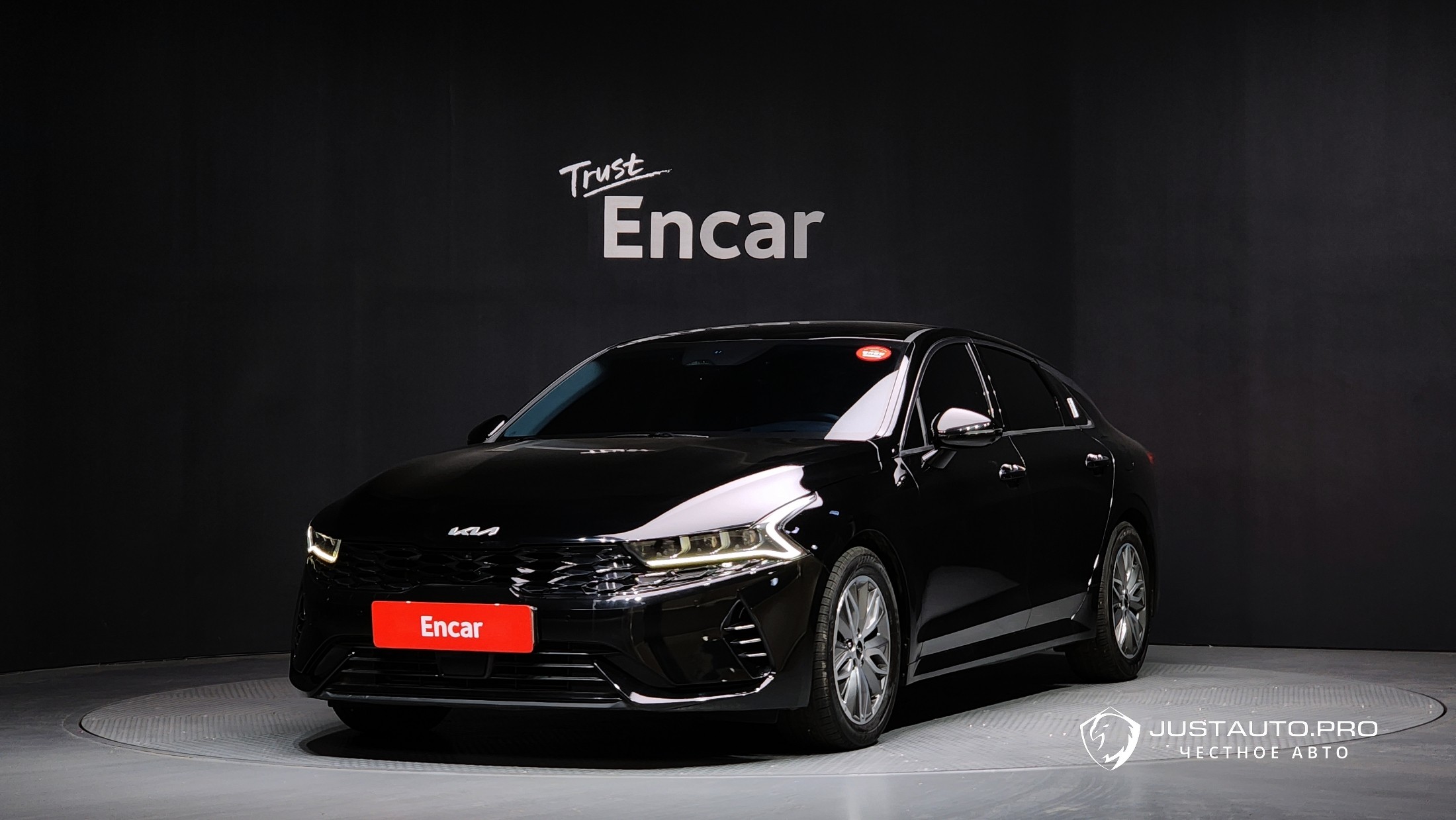 Автомобиль Kia K5