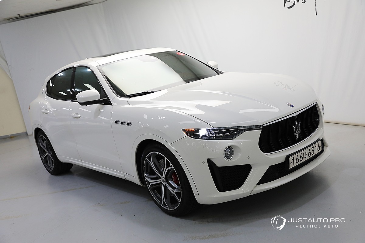 Автомобиль Maserati Levante