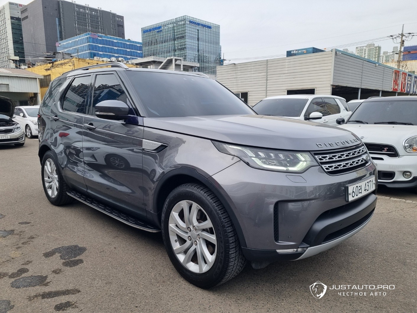 Автомобиль Land Rover Discovery