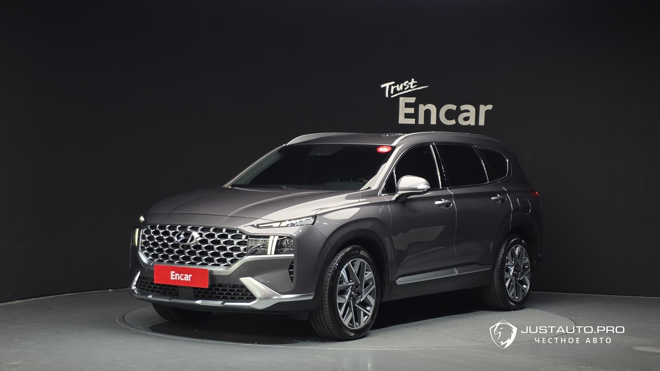 Автомобиль Hyundai Santafe