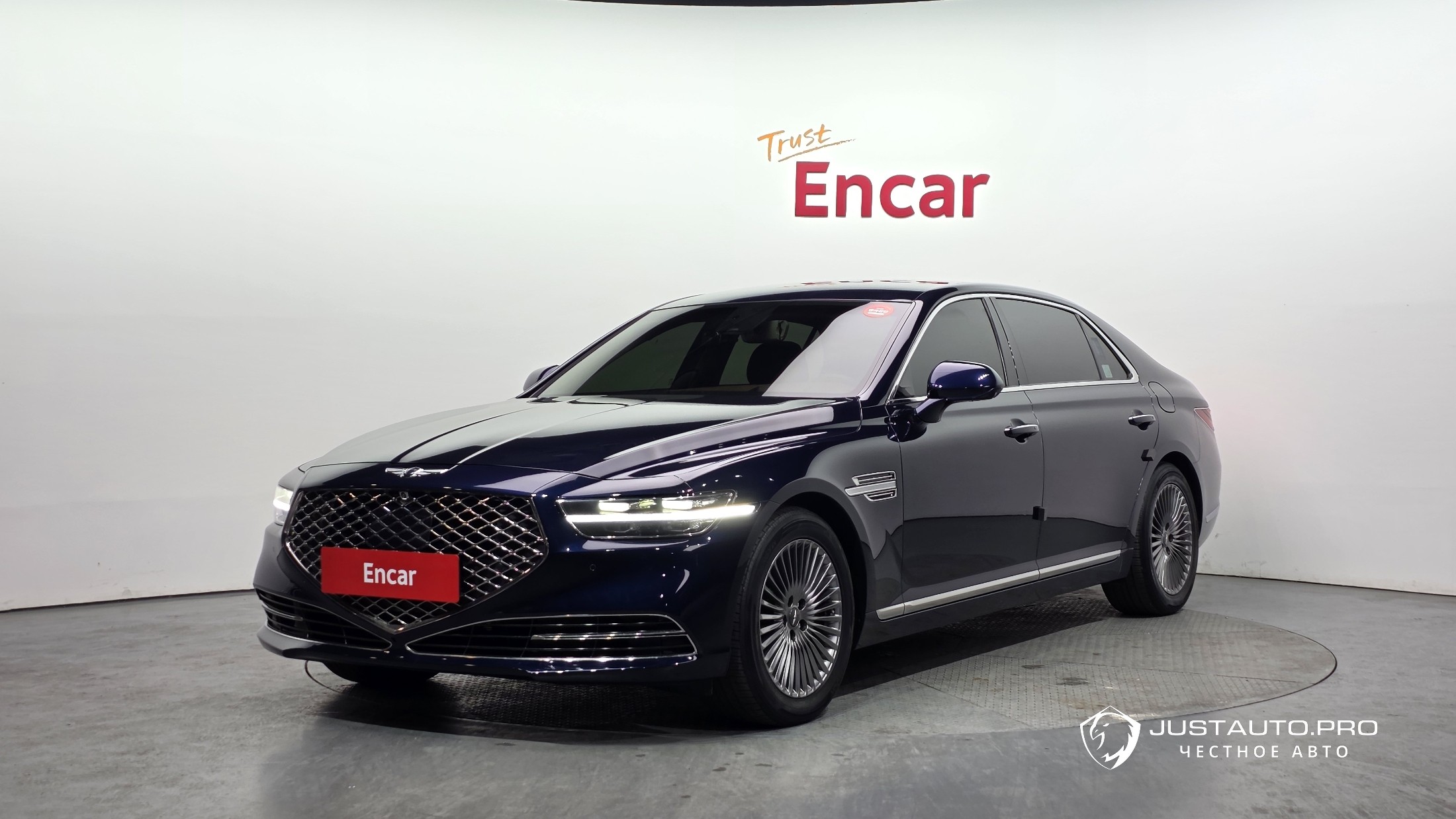 Автомобиль Genesis G90