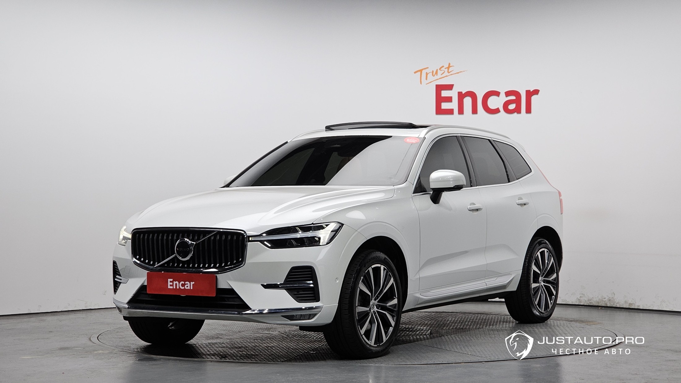 Автомобиль Volvo XC60