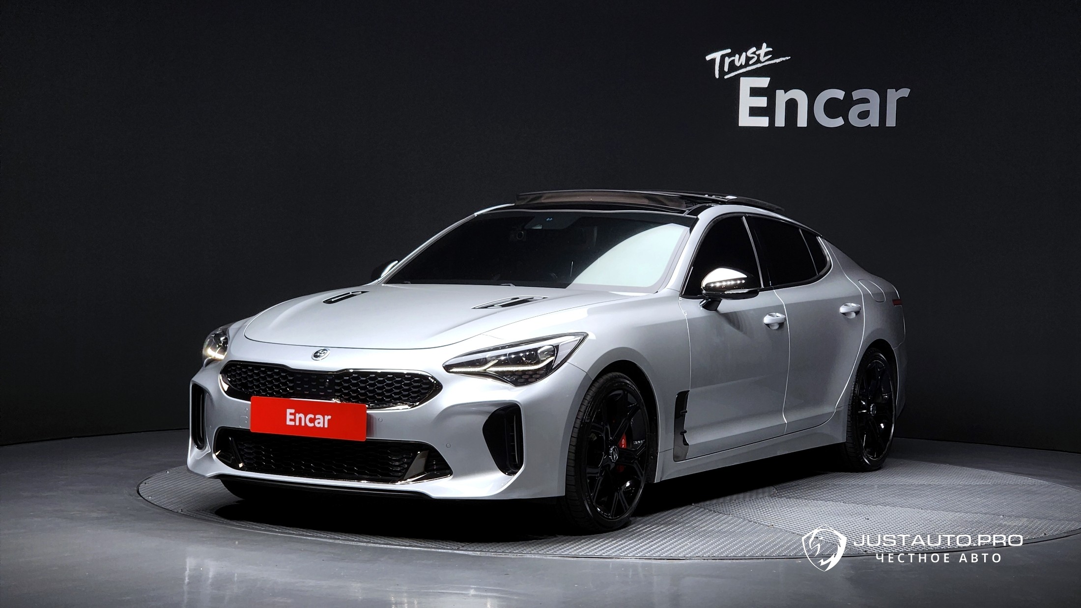 Автомобиль Kia Stinger