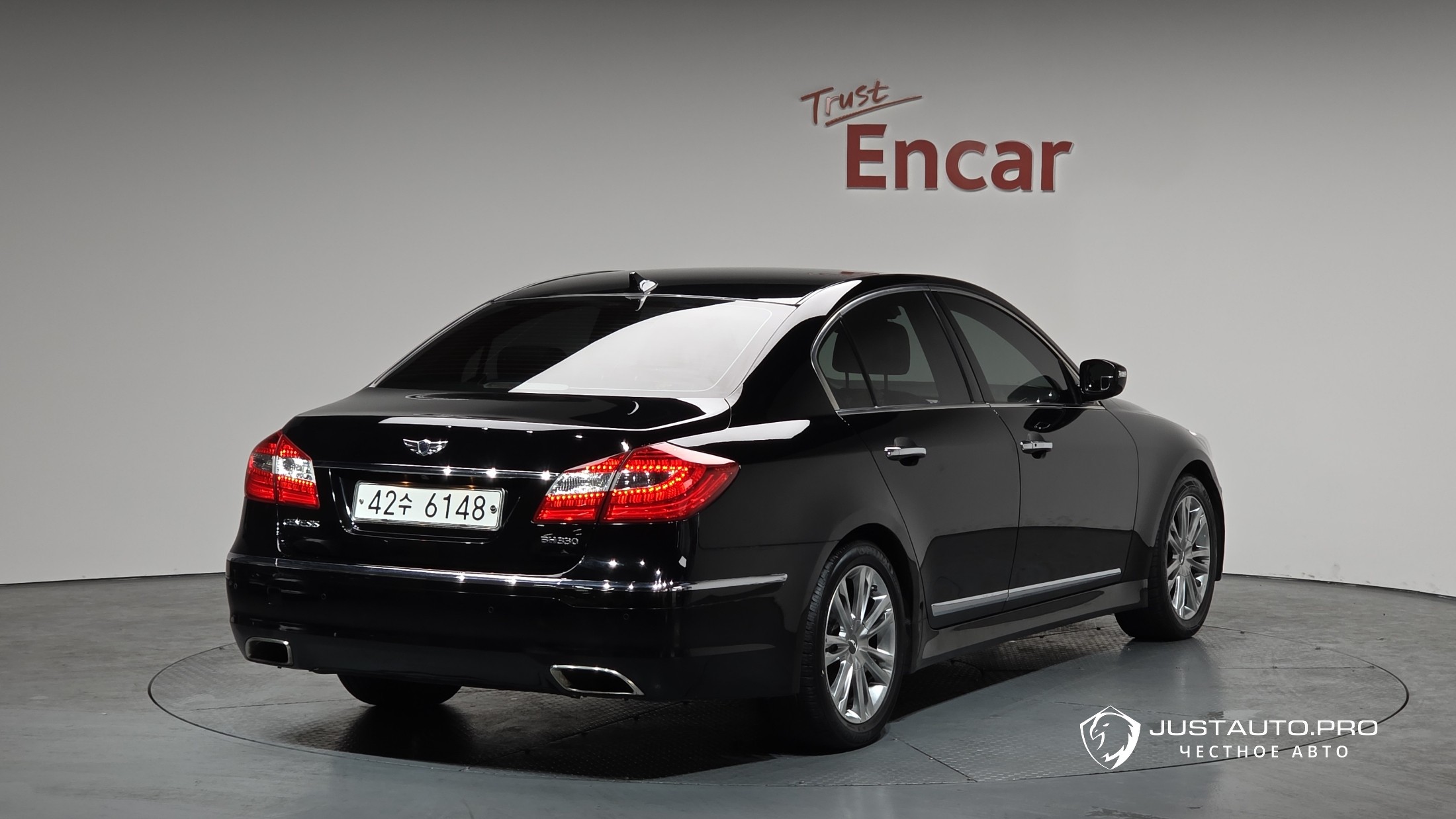 Автомобиль Hyundai Genesis