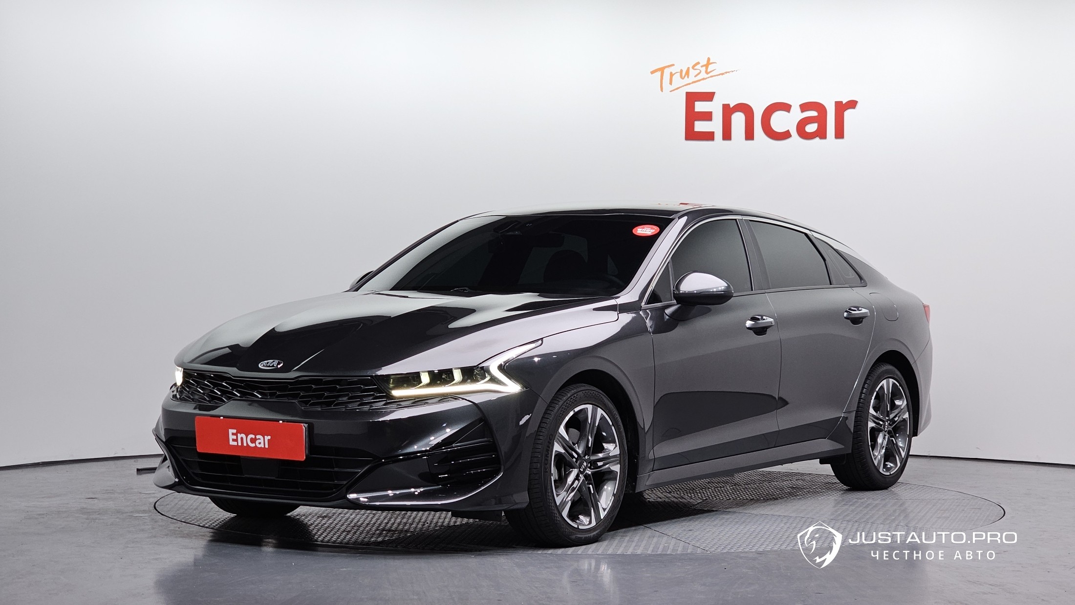 Автомобиль Kia K5