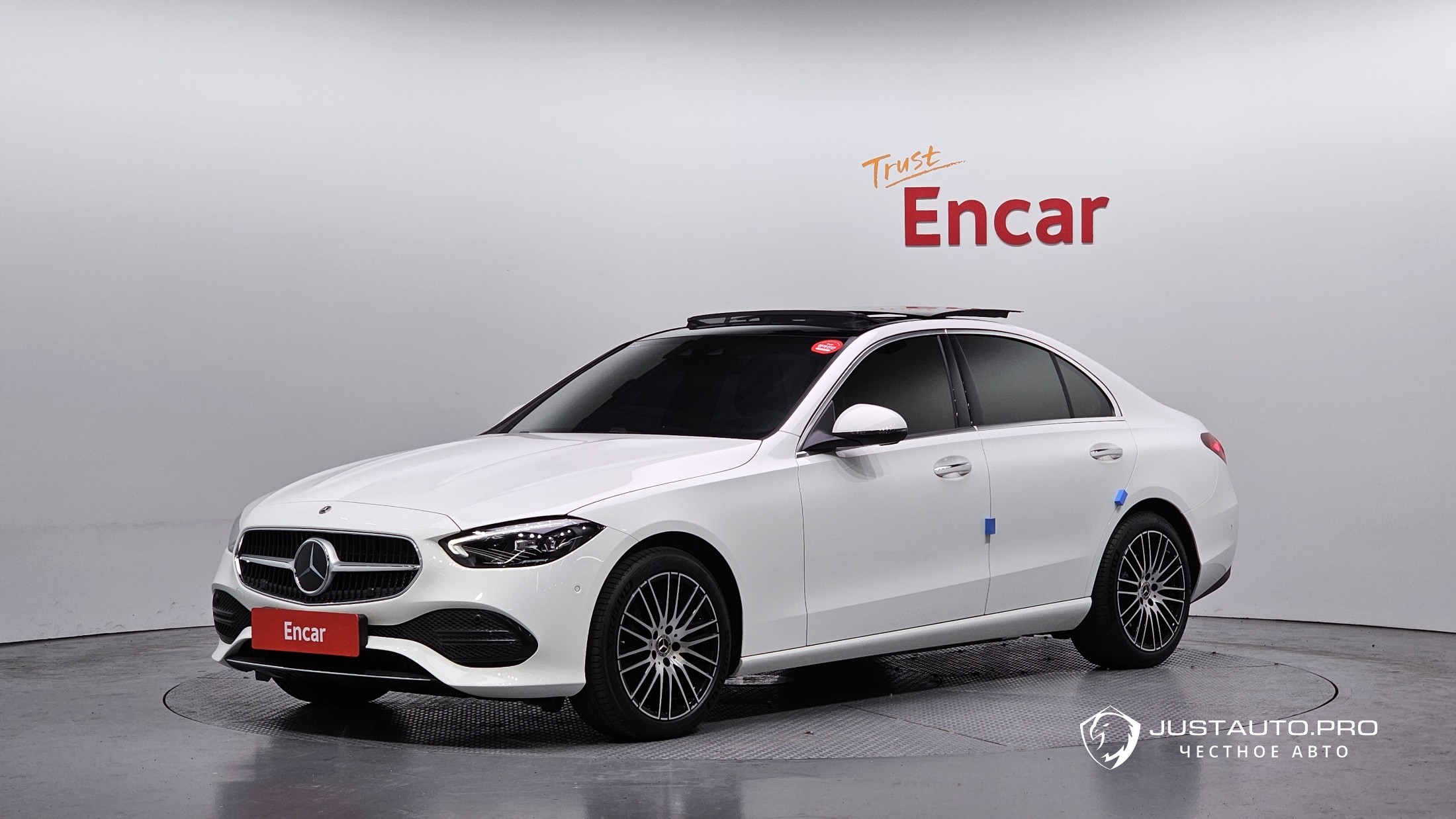 Автомобиль Mercedes-Benz C-Class