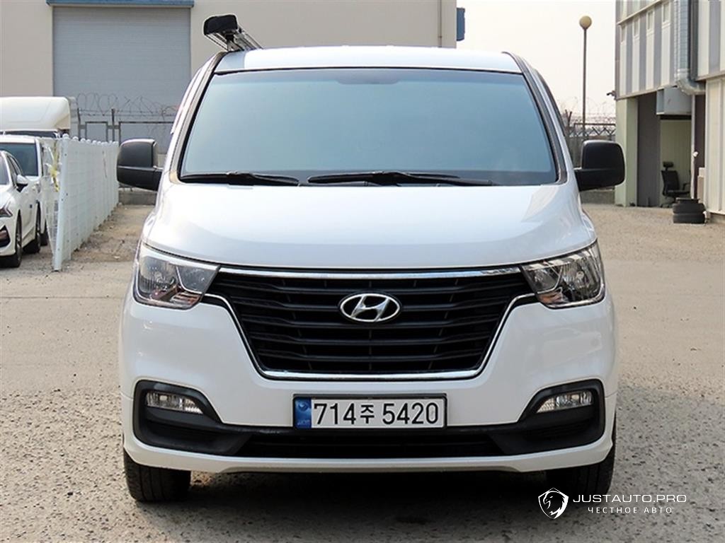 Автомобиль Hyundai Starex