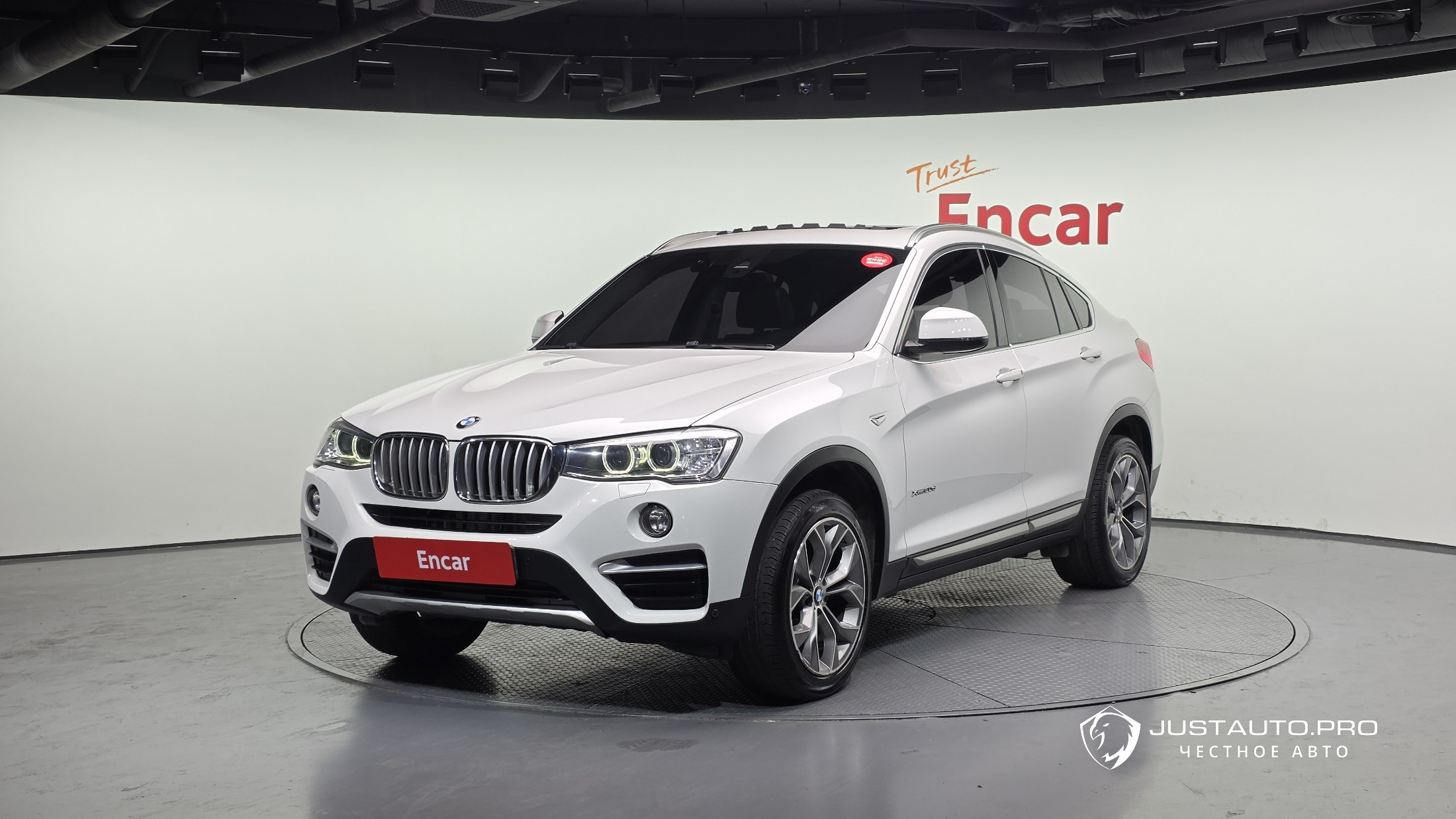 Автомобиль BMW X4