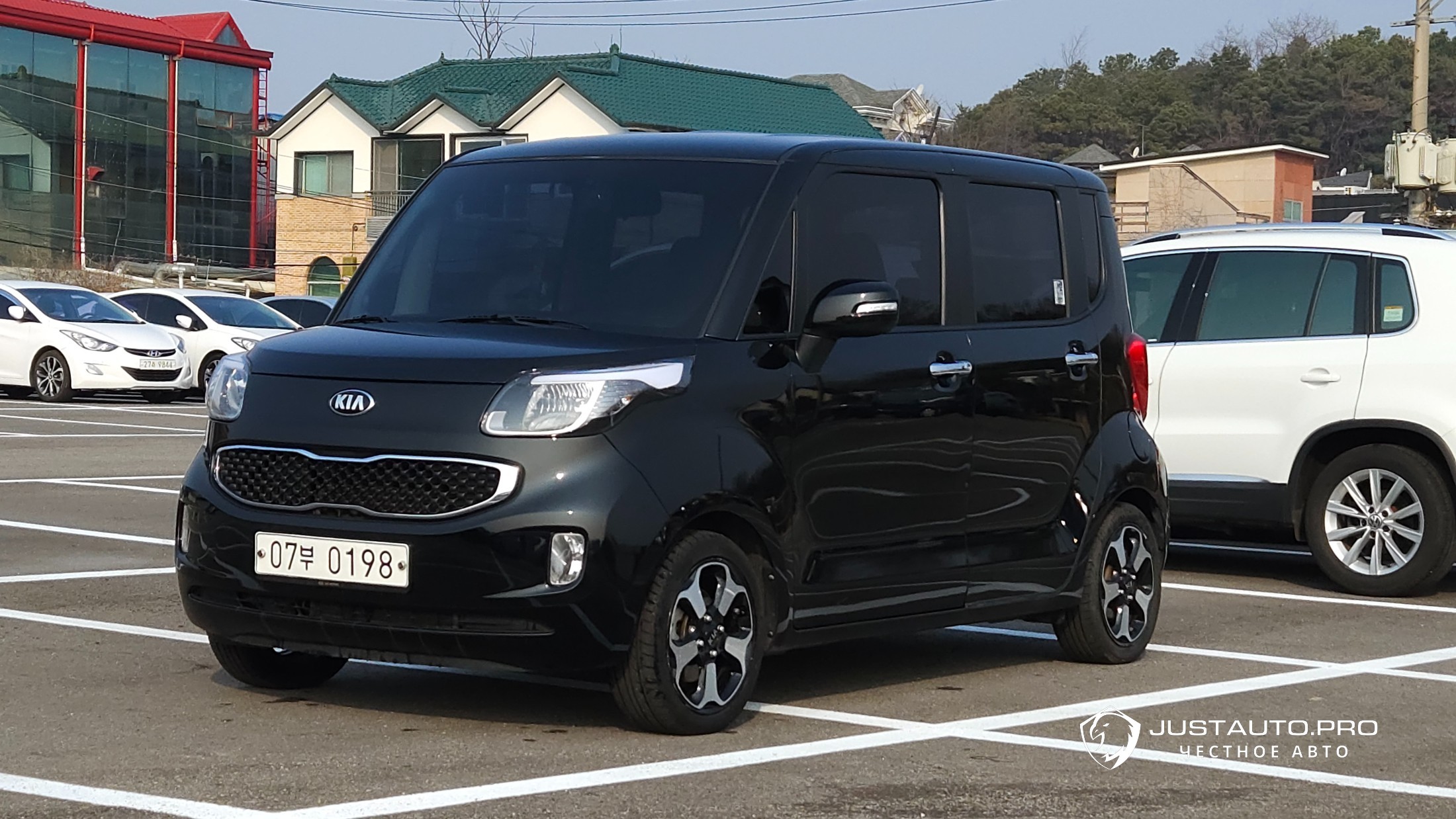 Автомобиль Kia RAY