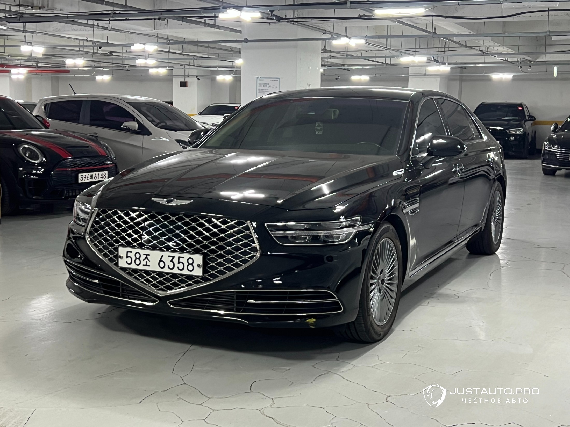 Автомобиль Genesis G90