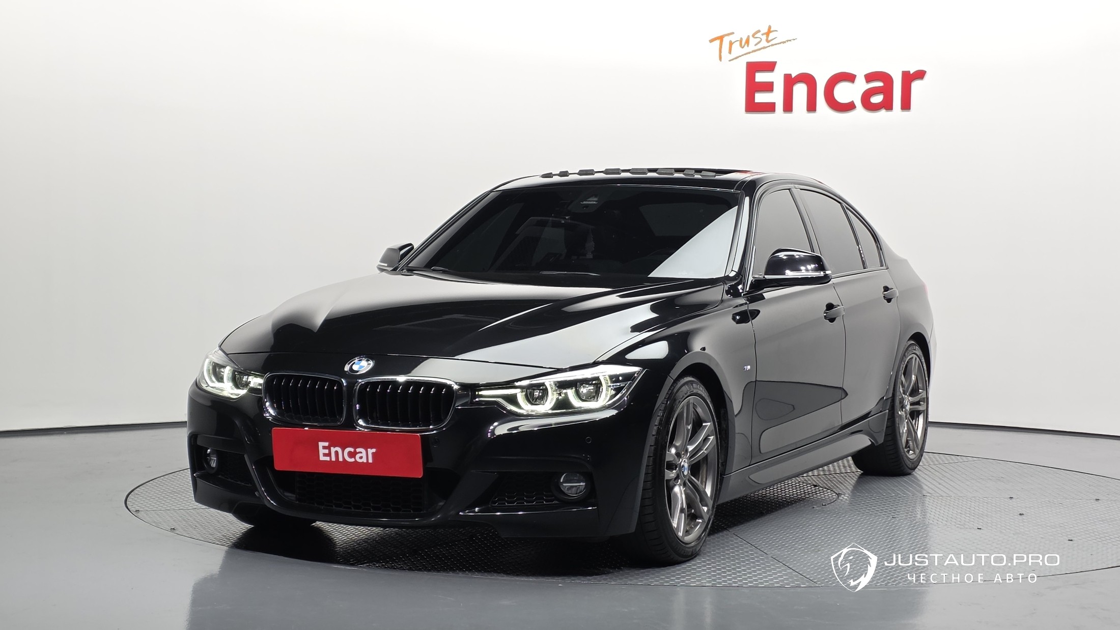 Автомобиль BMW 3-Series