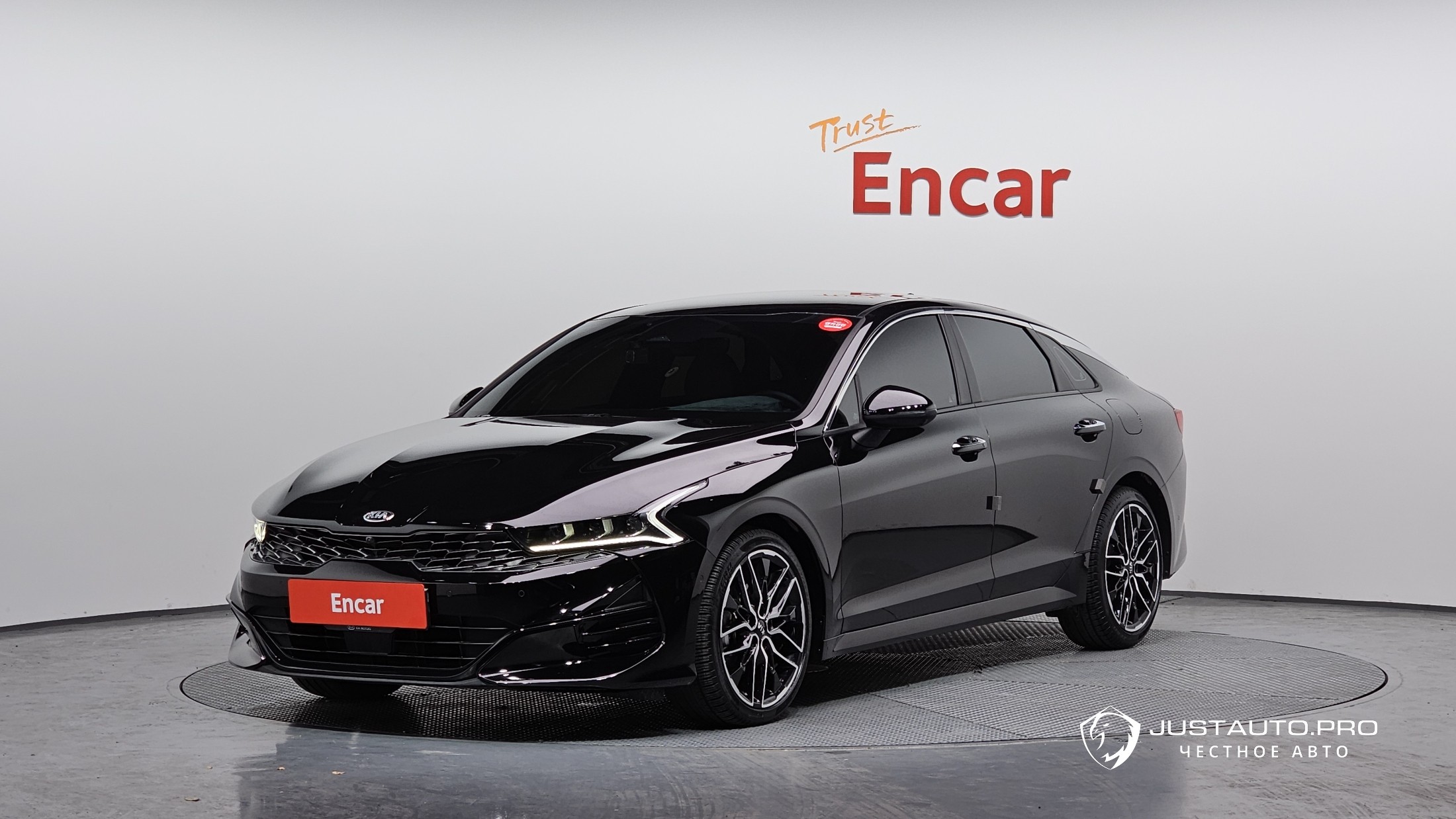 Автомобиль Kia K5