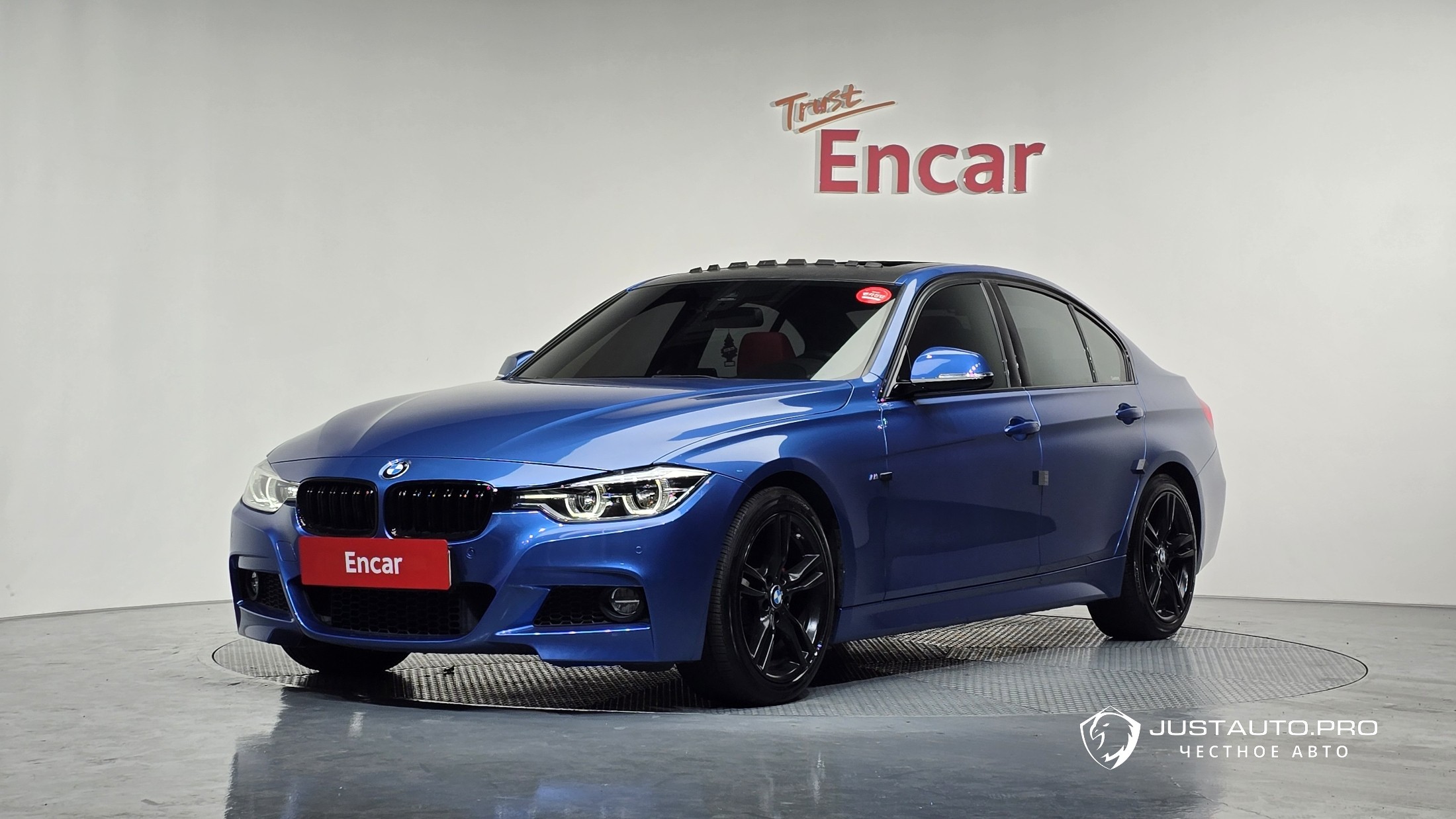 Автомобиль BMW 3-Series