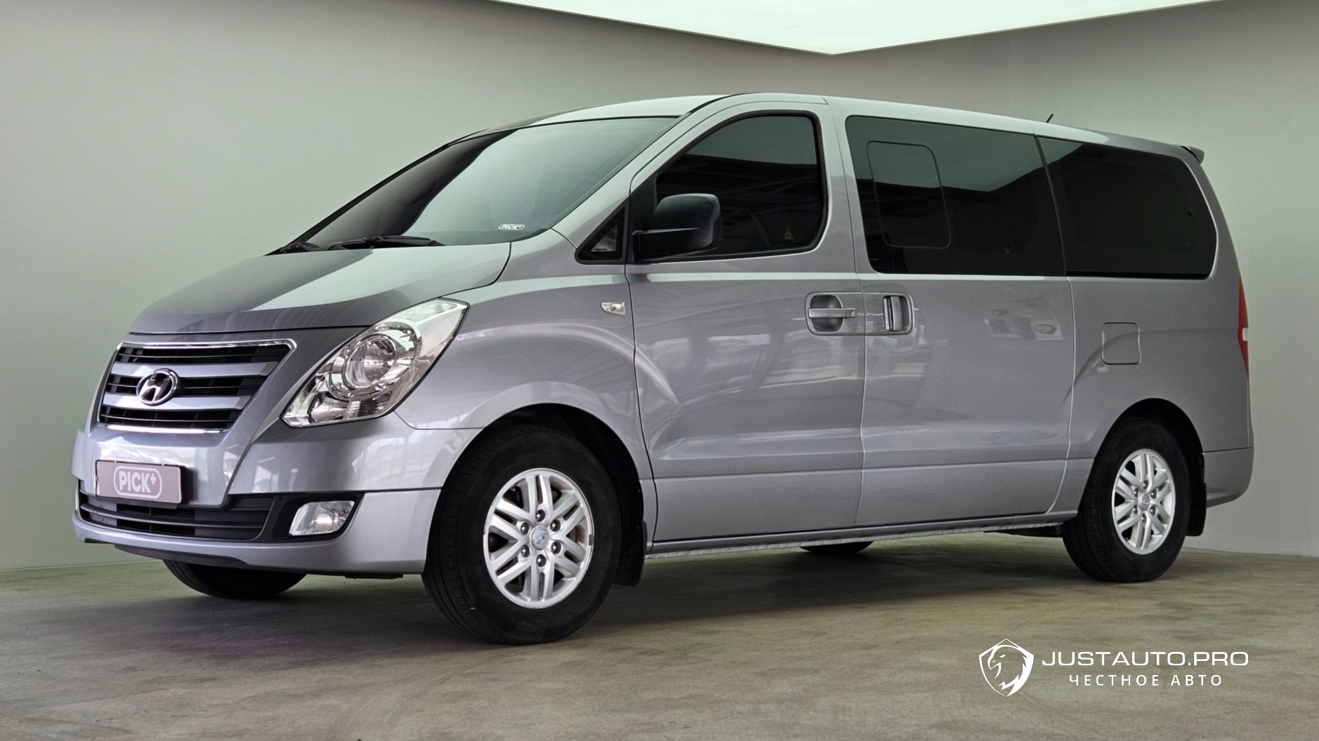 Автомобиль Hyundai Starex