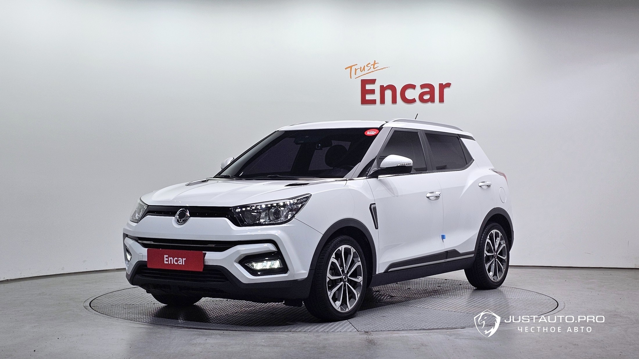Автомобиль KG_Mobility_Ssangyong TIBOLI