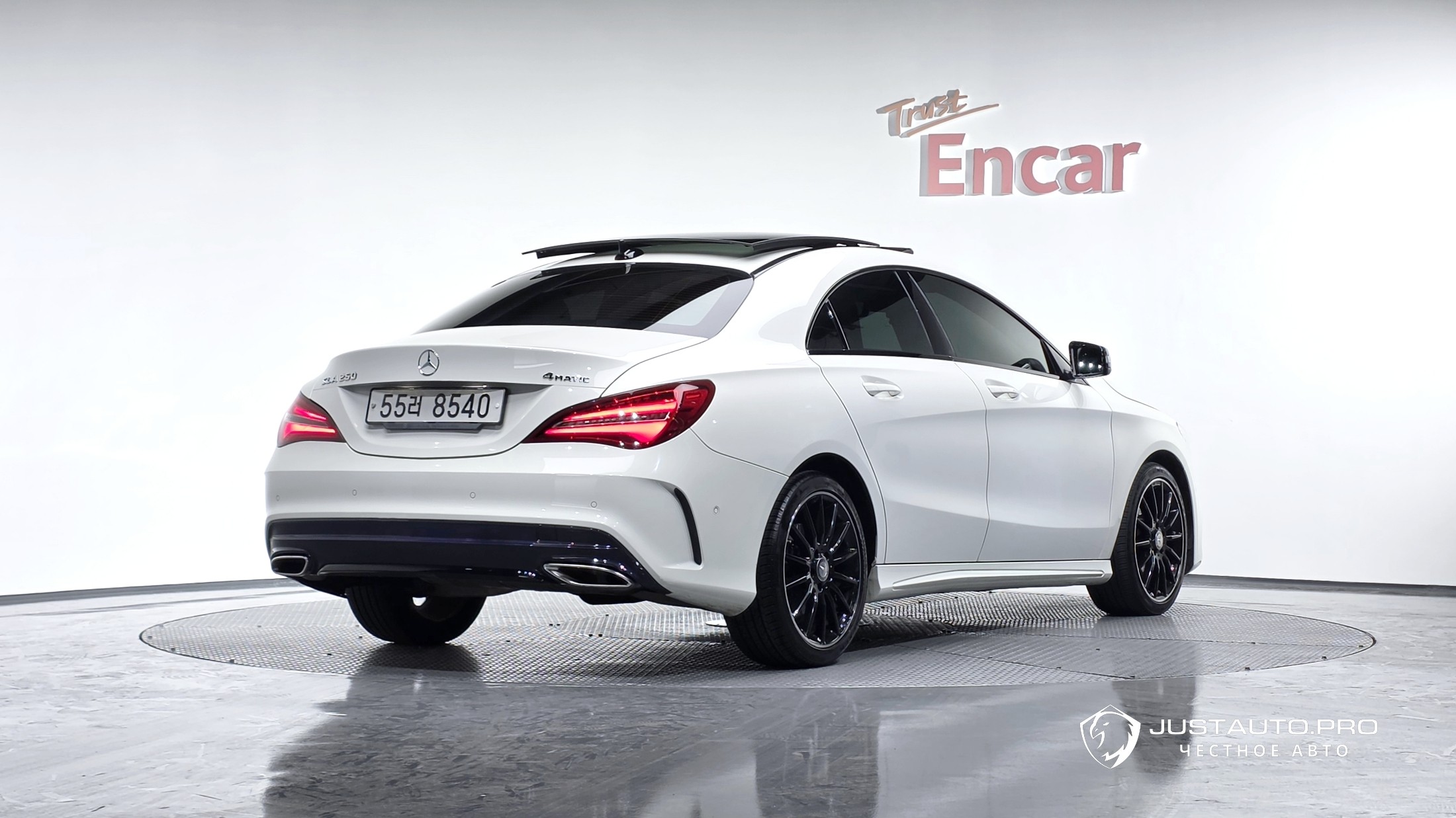 Автомобиль Mercedes-Benz CLA-Class