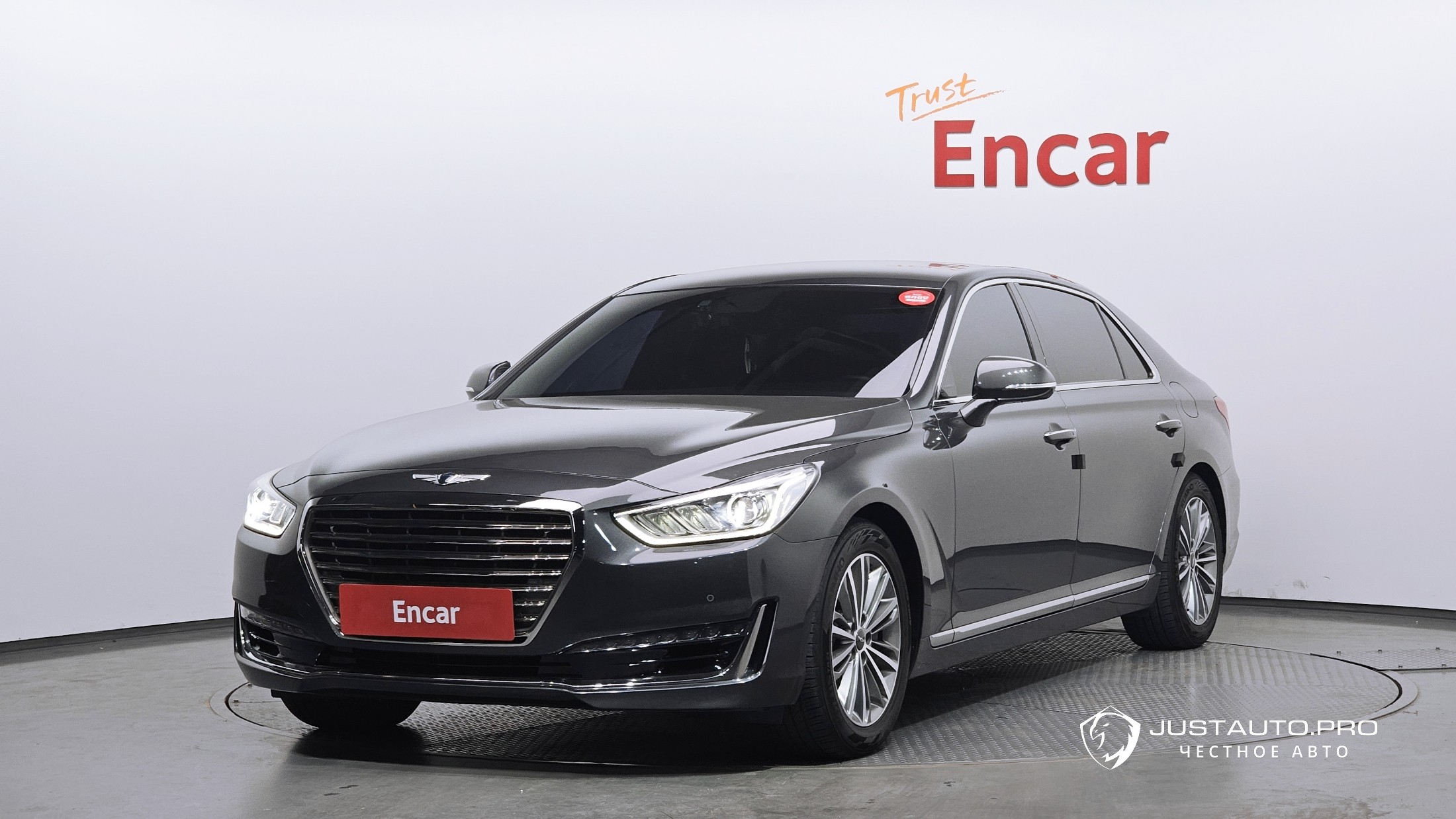 Автомобиль Genesis EQ900