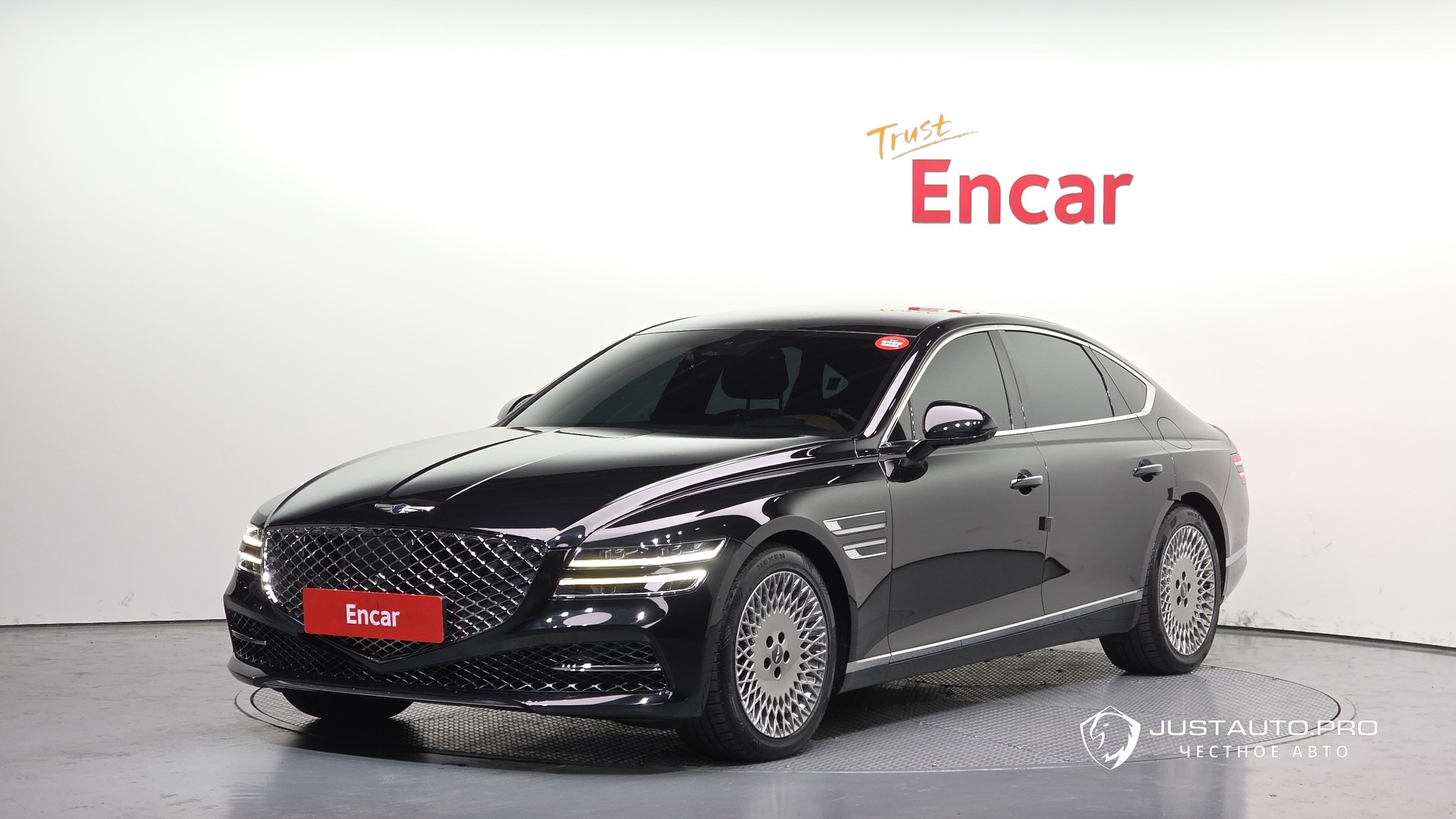 Автомобиль Genesis G80