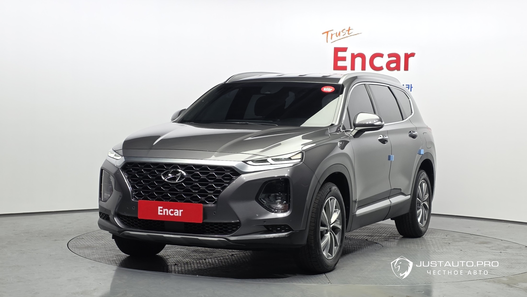 Автомобиль Hyundai Santafe