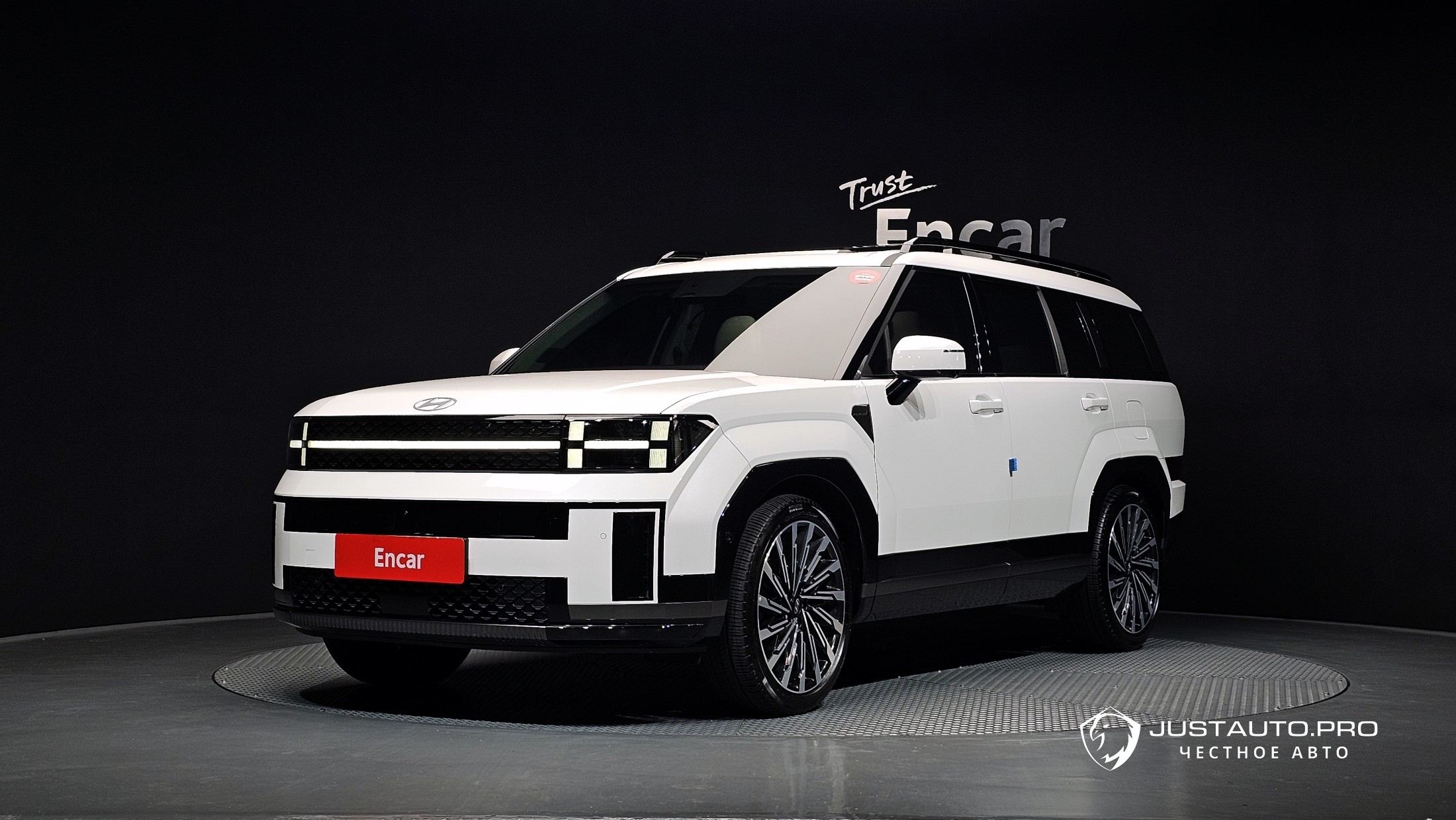 Автомобиль Hyundai Santafe
