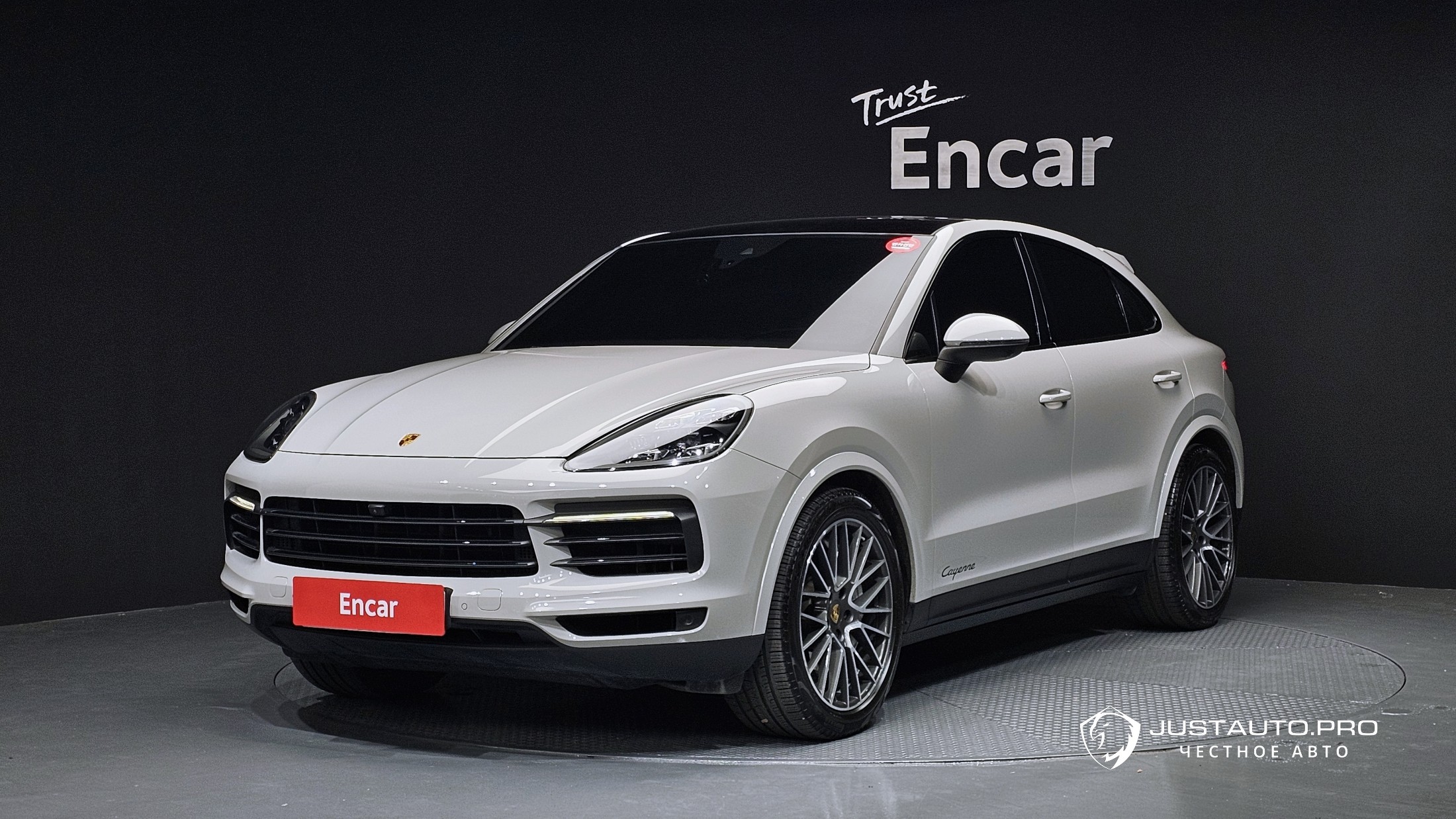 Автомобиль Porsche Cayenne
