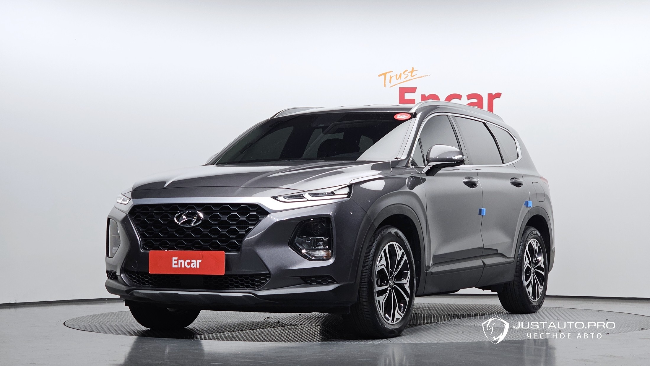 Автомобиль Hyundai Santafe