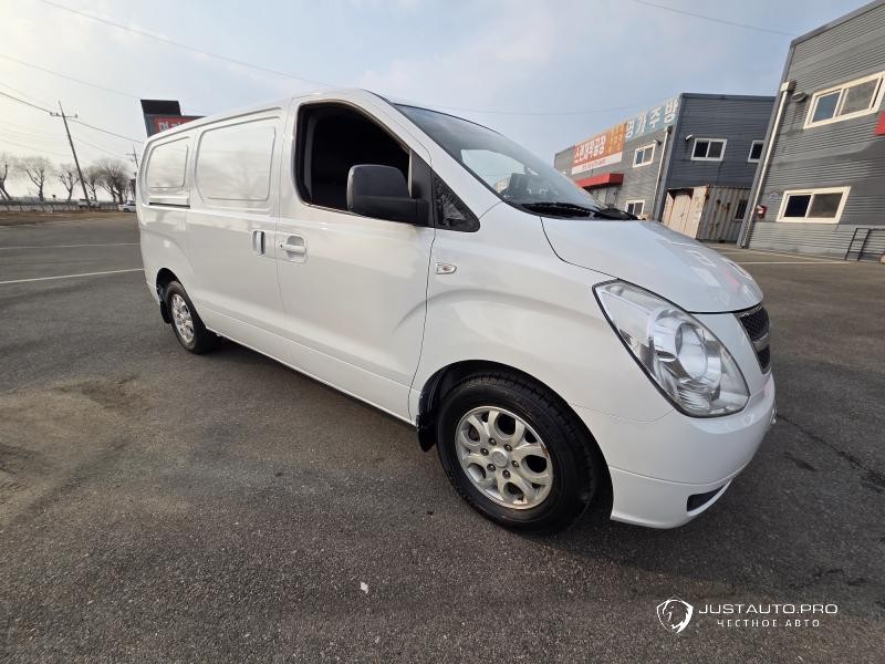 Автомобиль Hyundai Starex