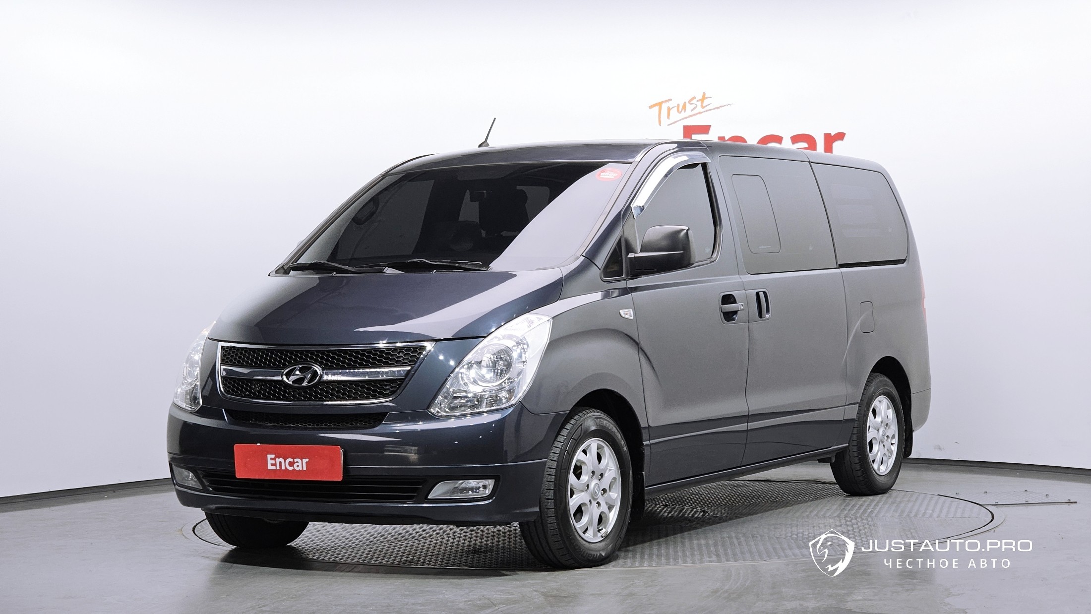 Автомобиль Hyundai Starex