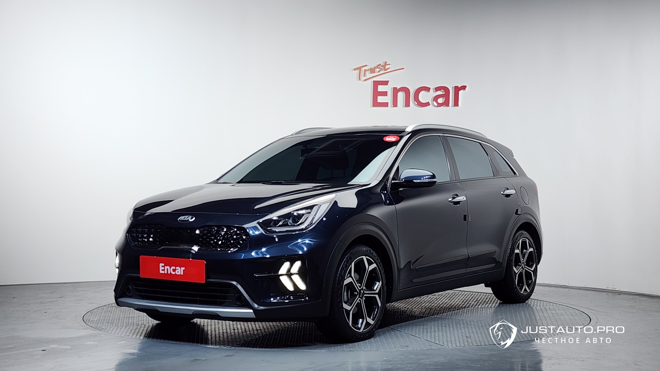 Автомобиль Kia Niro
