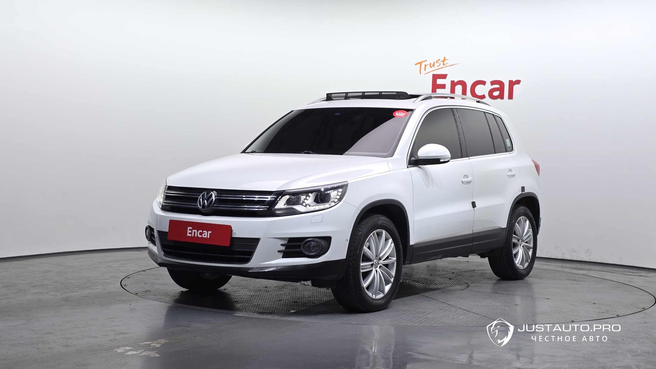 Автомобиль Volkswagen Tiguan