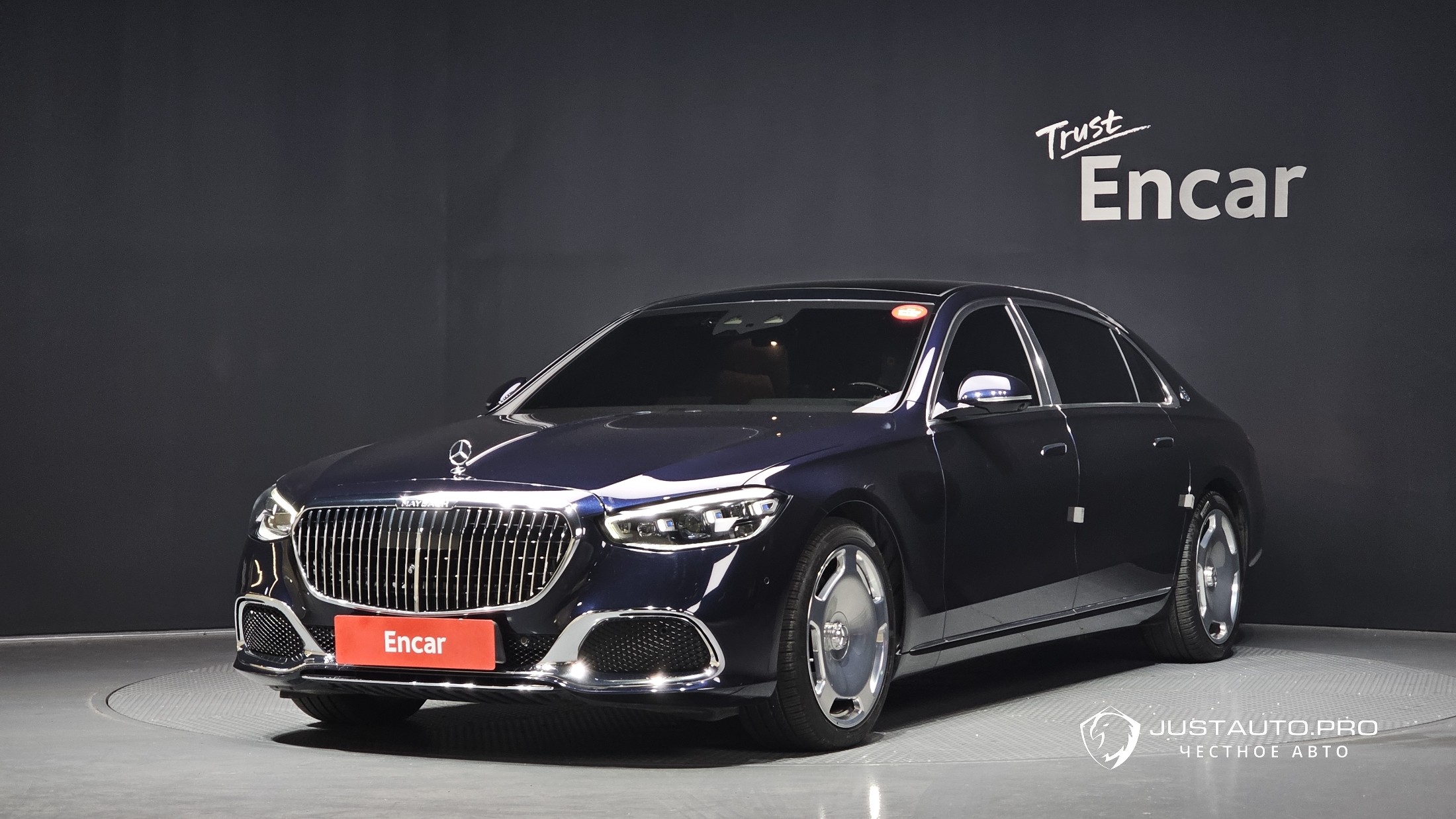 Автомобиль Mercedes-Benz S-Class