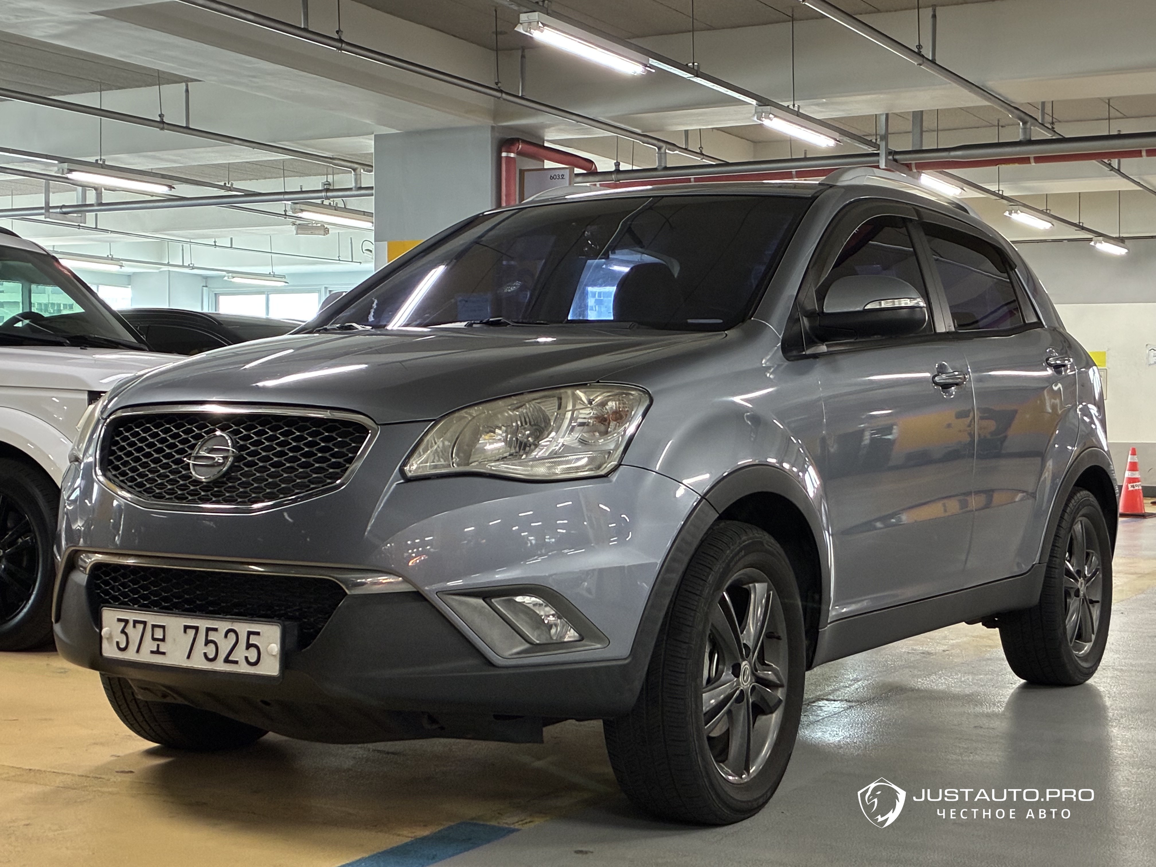 Автомобиль KG_Mobility_Ssangyong KORANDO