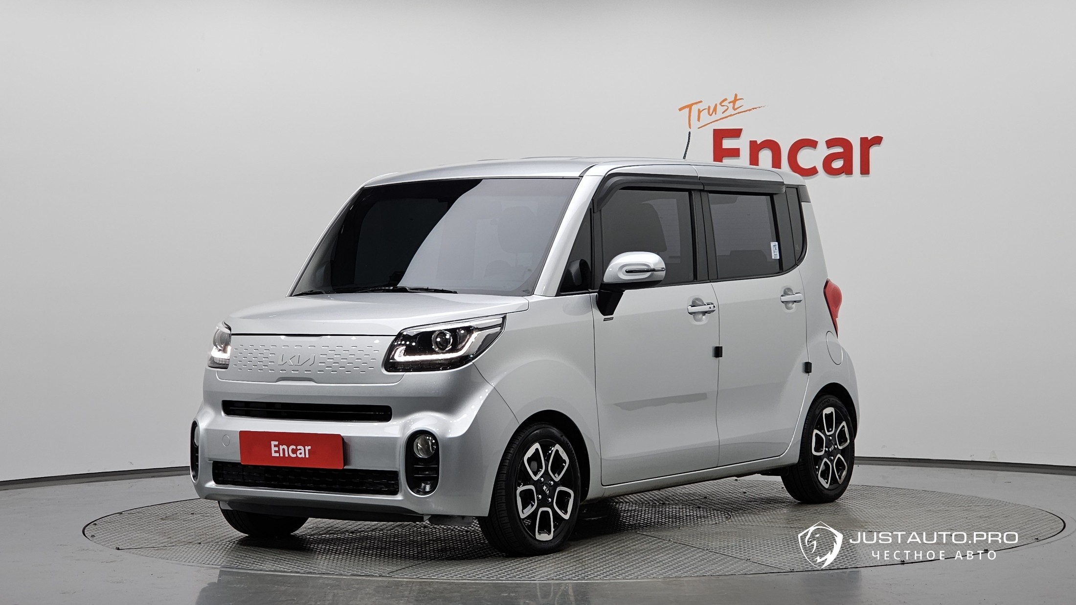 Автомобиль Kia RAY