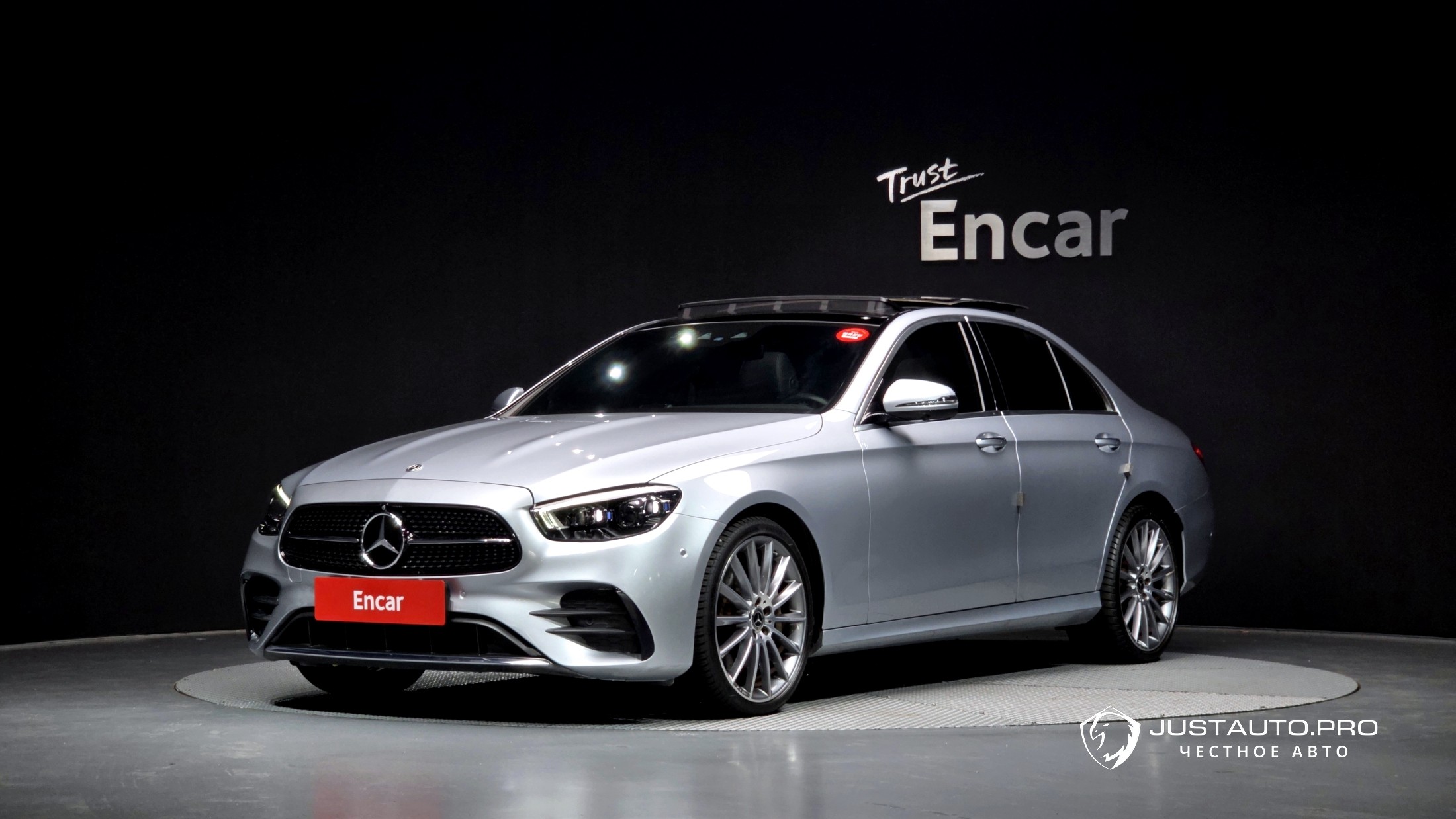 Автомобиль Mercedes-Benz E-Class