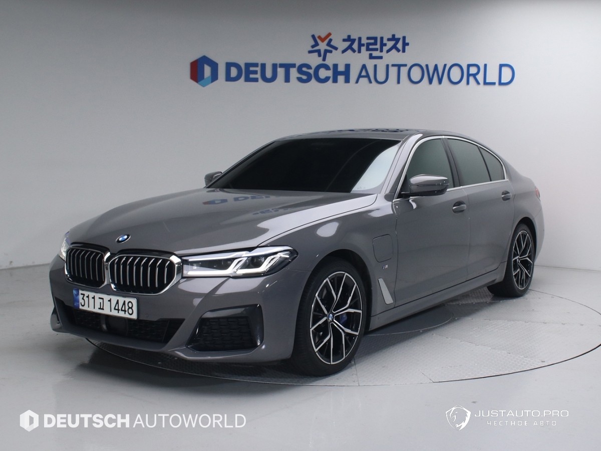 Автомобиль BMW 5-Series