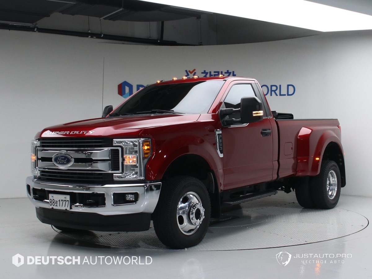 Автомобиль Ford F350
