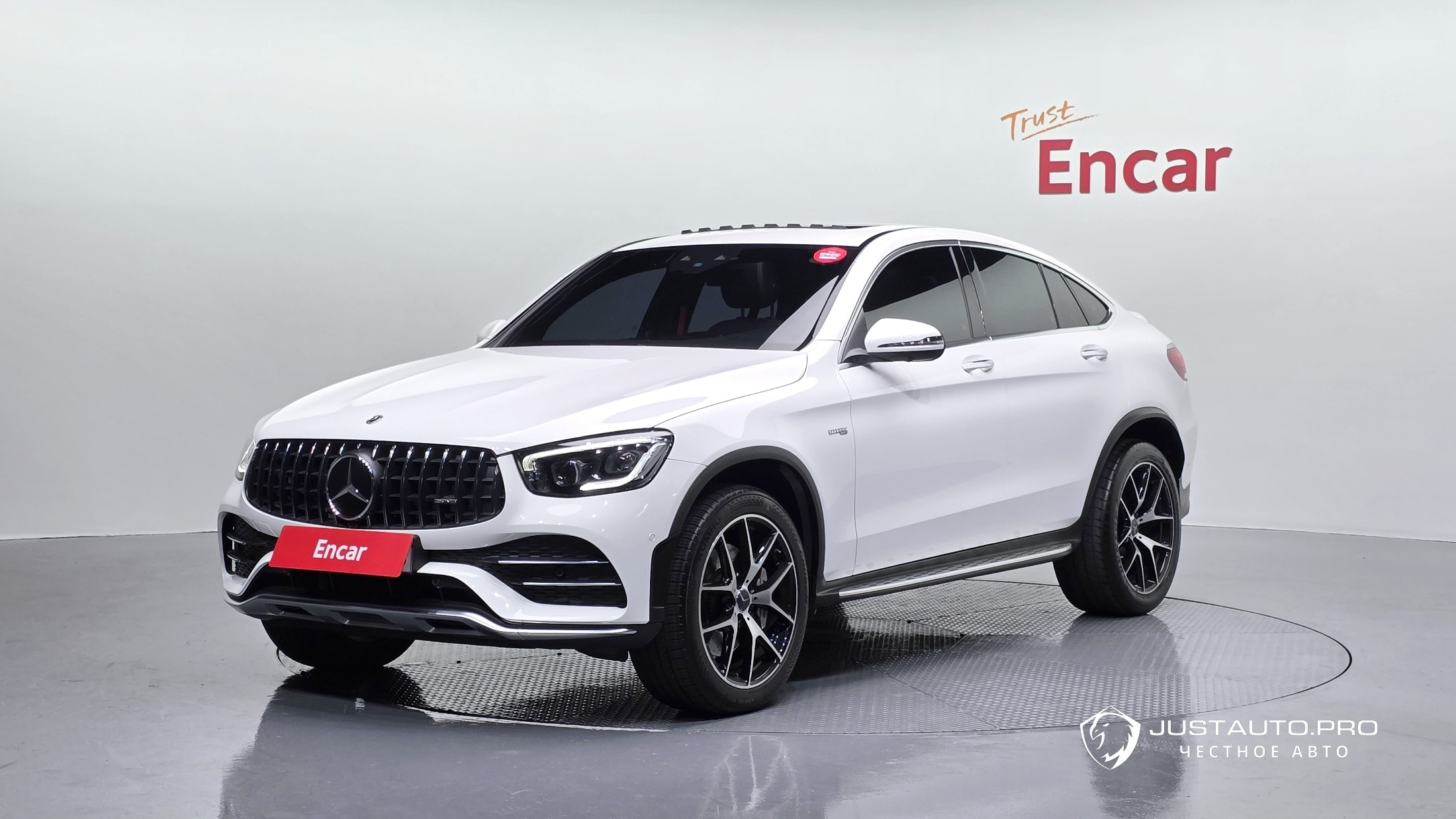 Автомобиль Mercedes-Benz GLC-Class