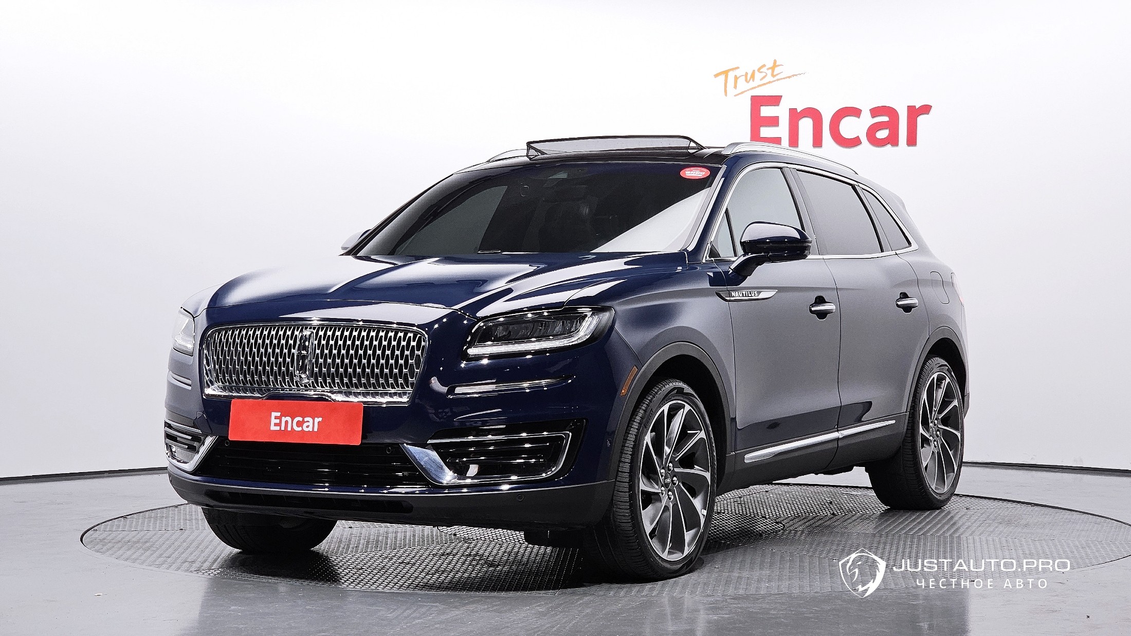 Автомобиль Lincoln Nautilus